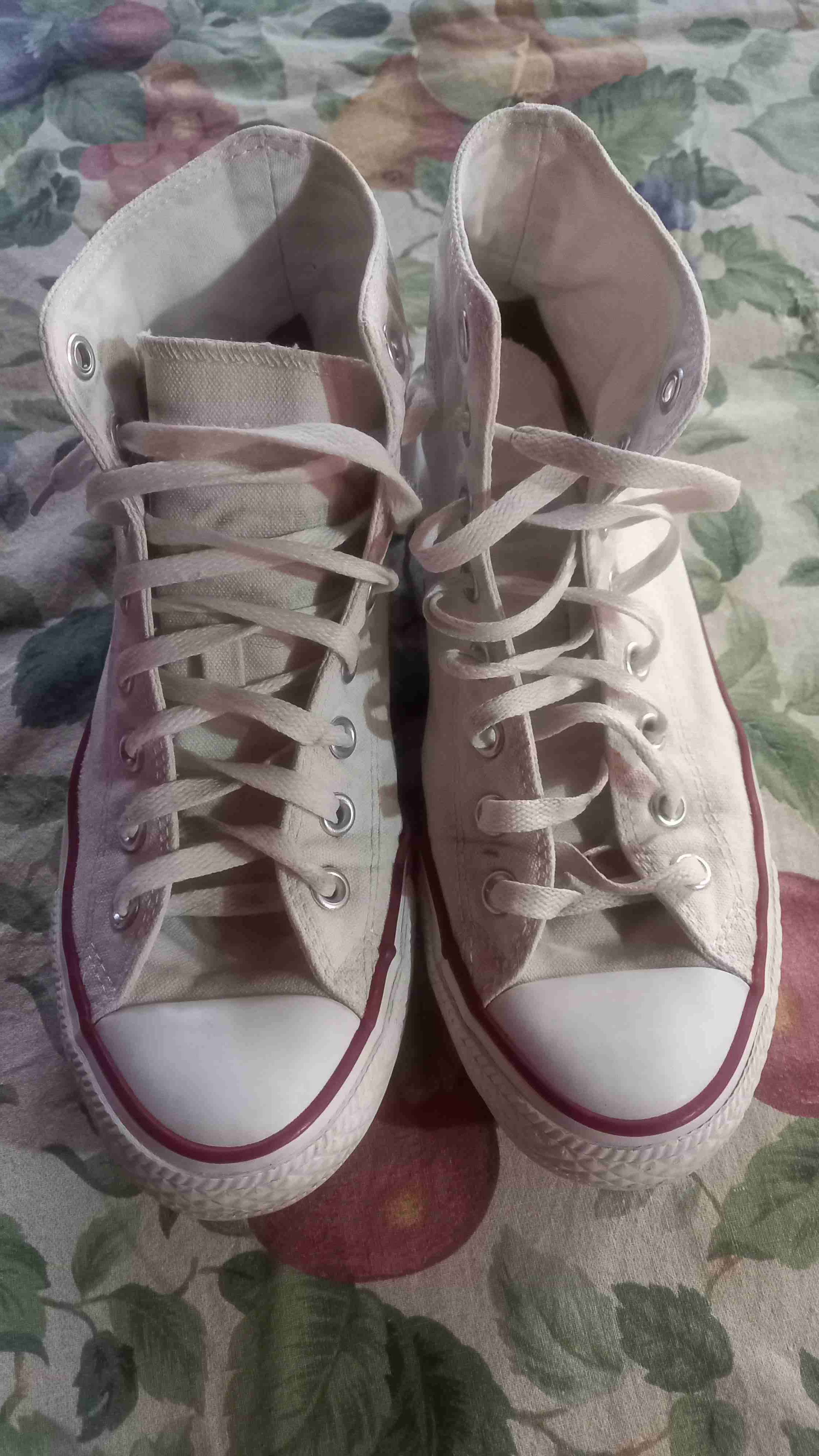 Zapatillas altas blancas casuales