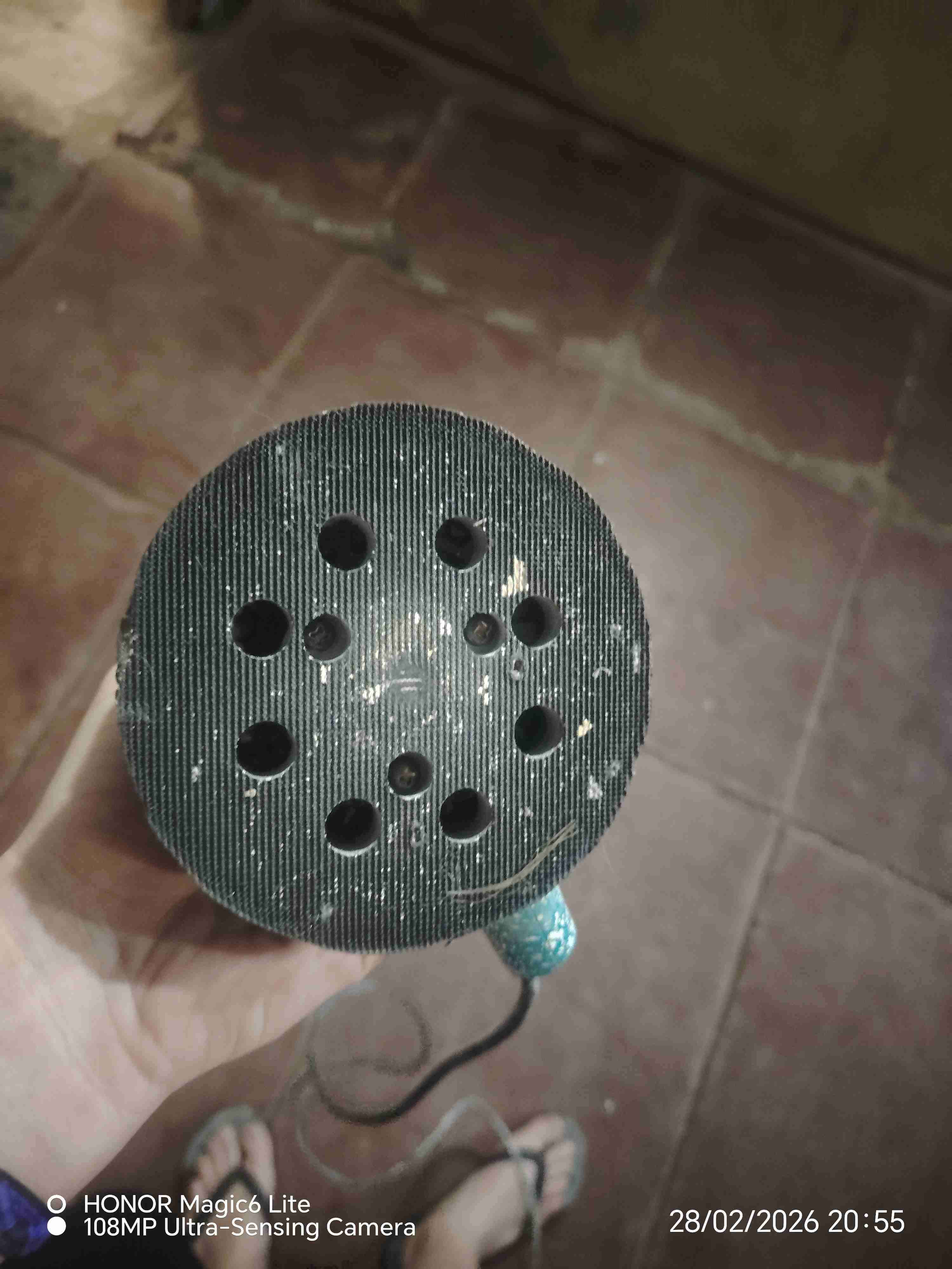 Lijadora orbital Makita usada - miniatura 3