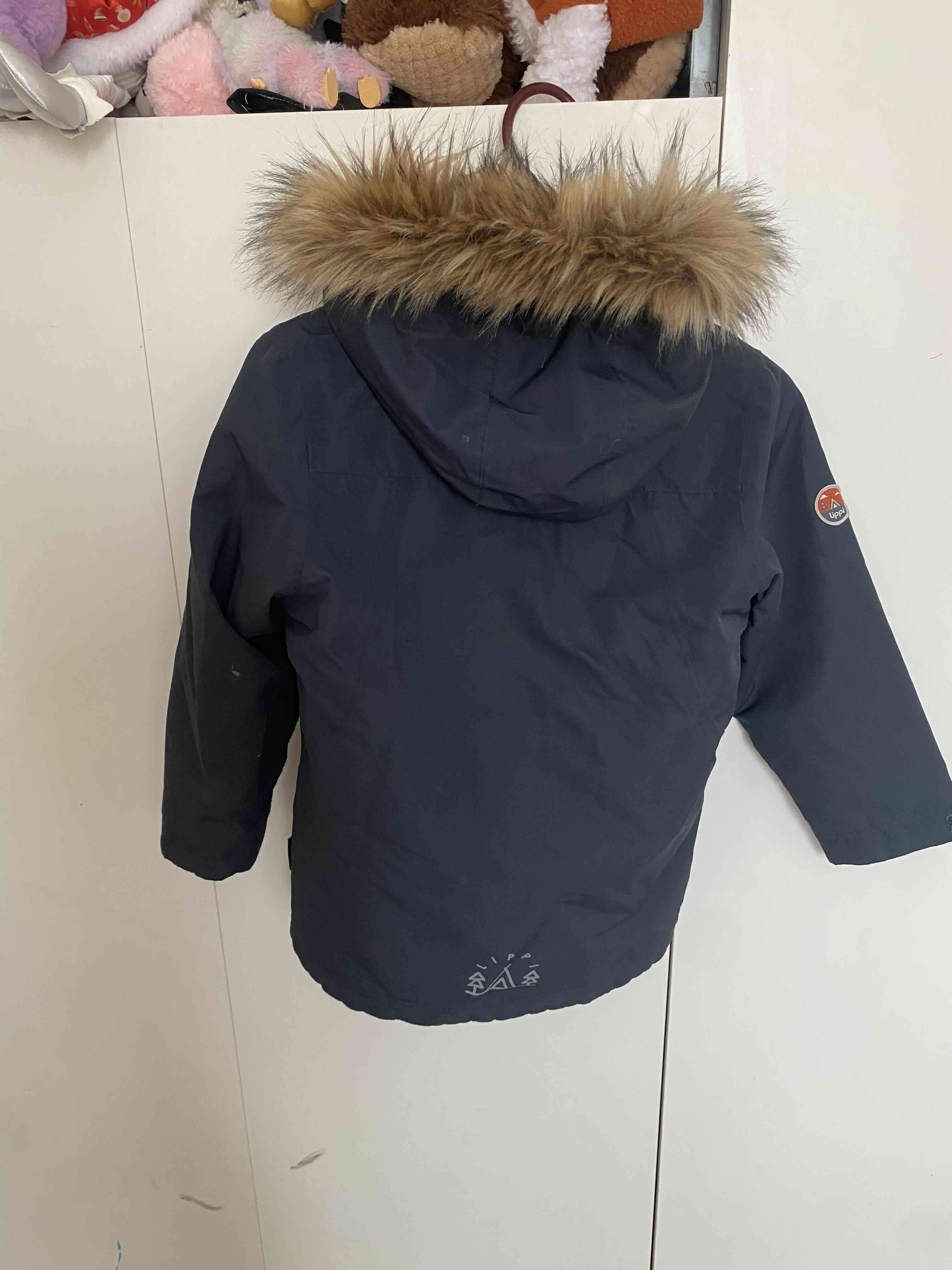 Parka con gorro de piel sintética - miniatura 2