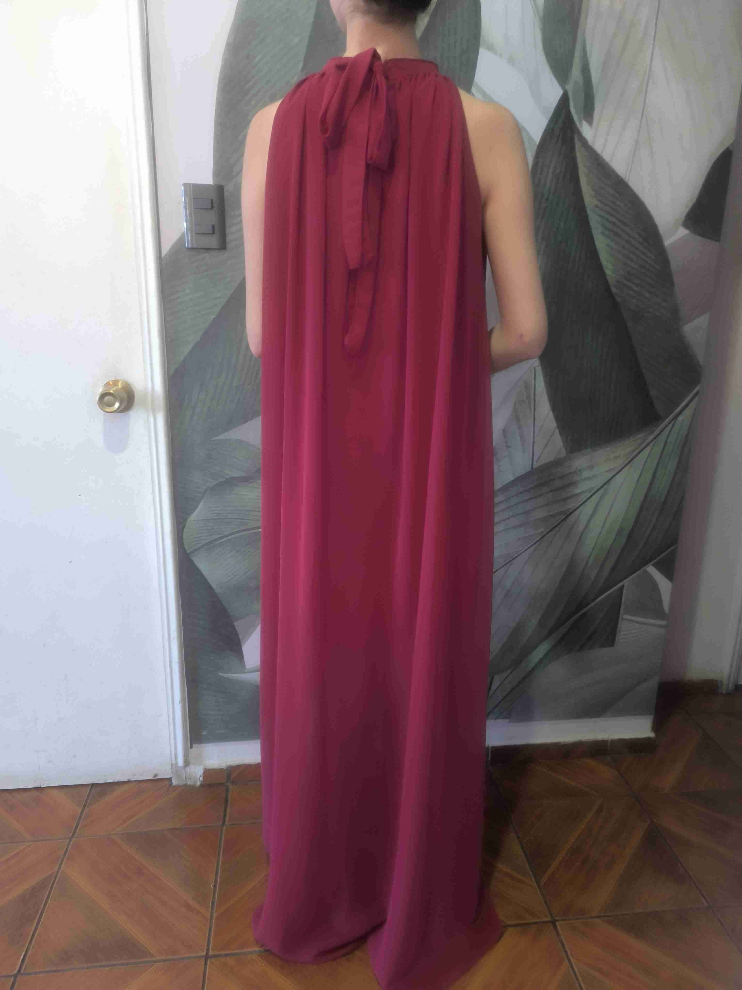 Vestido largo rojo elegante - miniatura 4