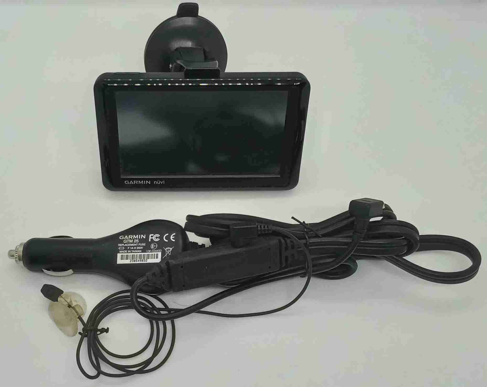 GPS Garmin nüvi 1370 con cargador