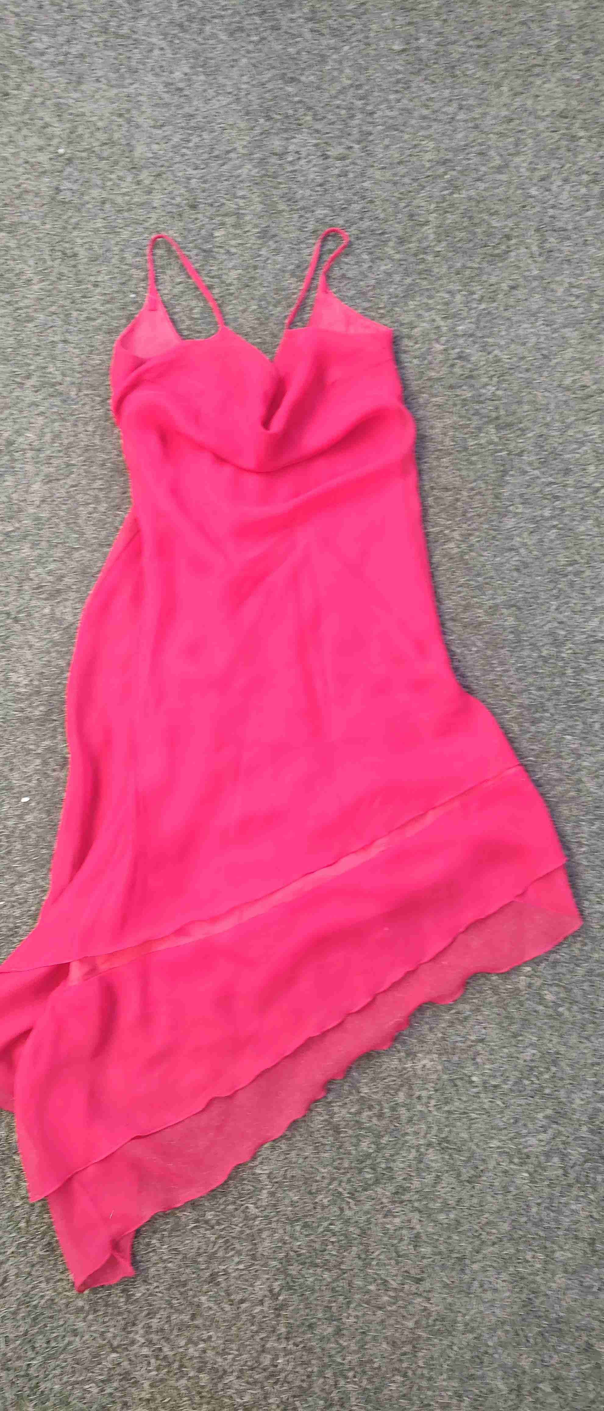 Vestido rojo fiesta - miniatura 2