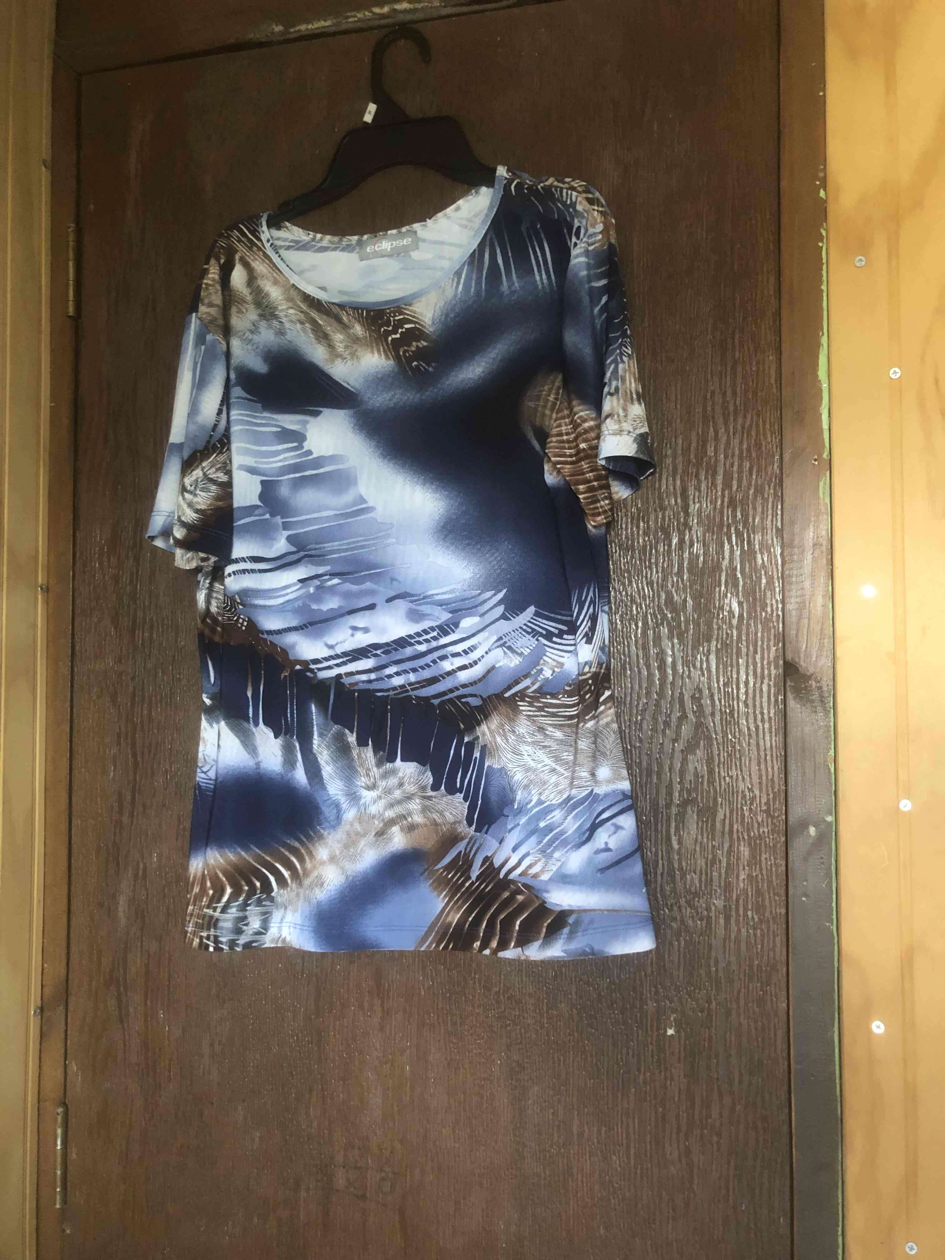 Polera estampada azul de Eclipse