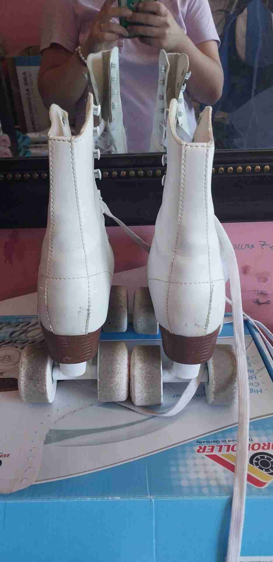 Patines artísticos blancos - miniatura 3