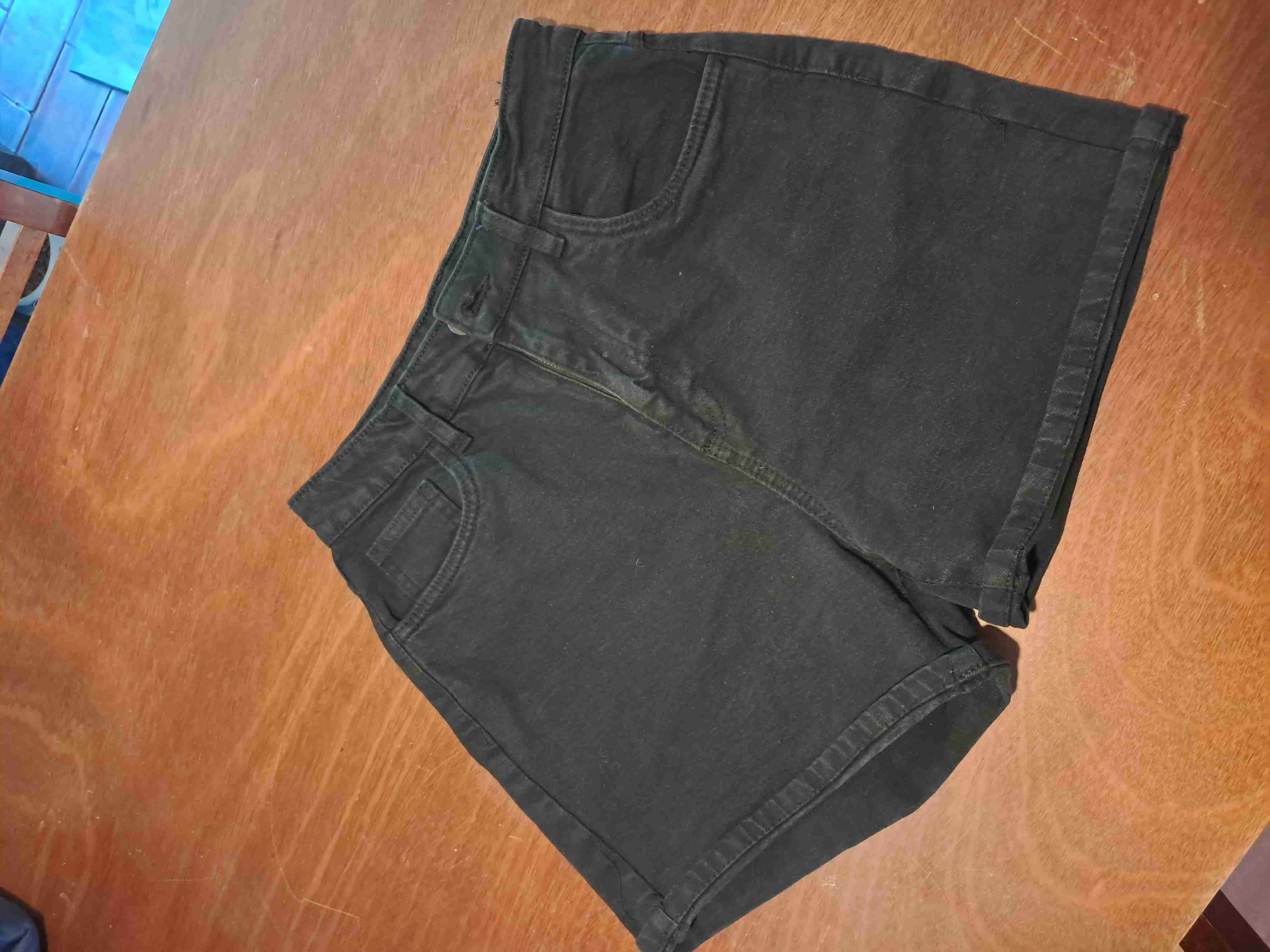 Shorts de mezclilla negros