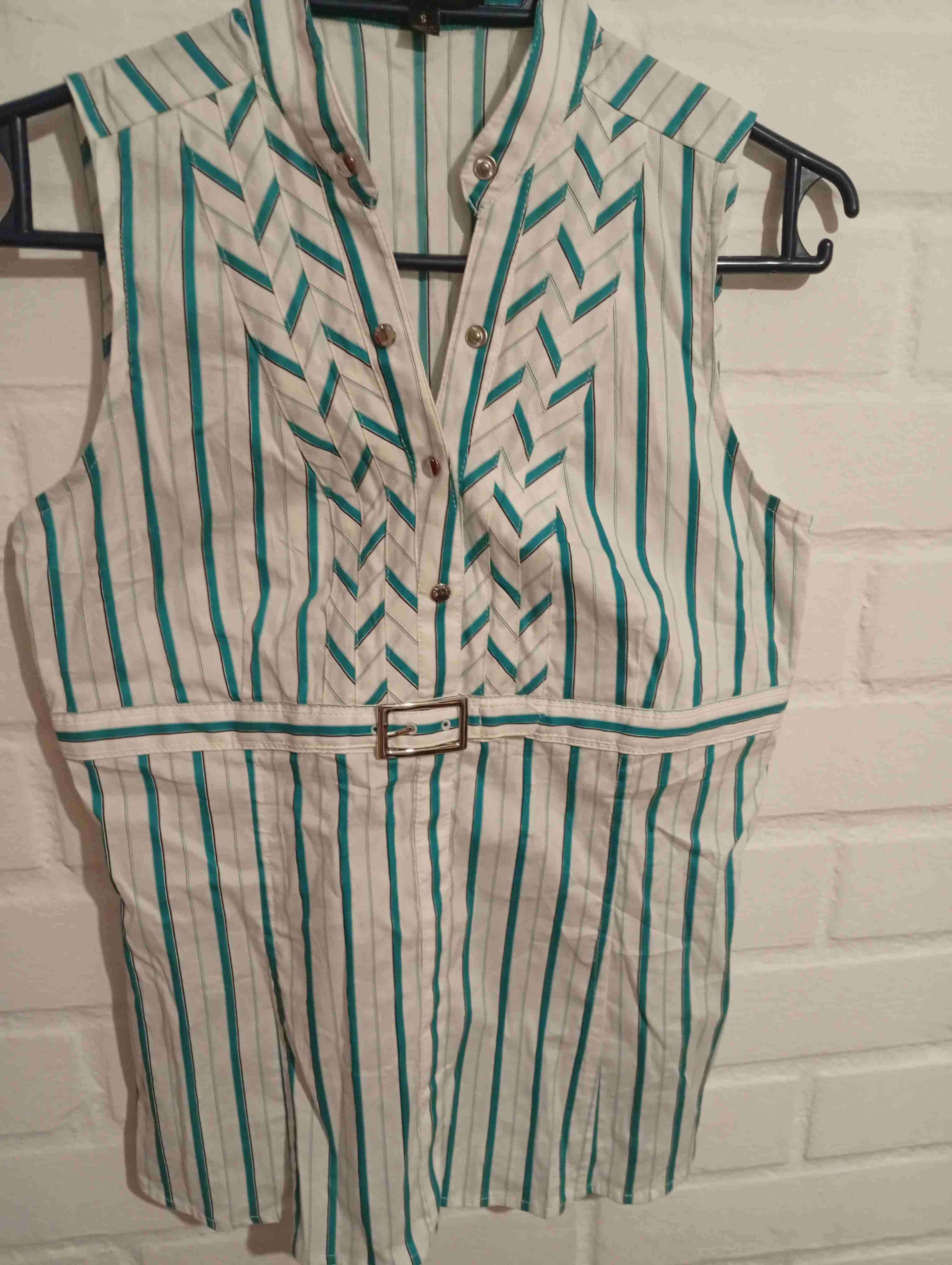 Blusa sin mangas con rayas