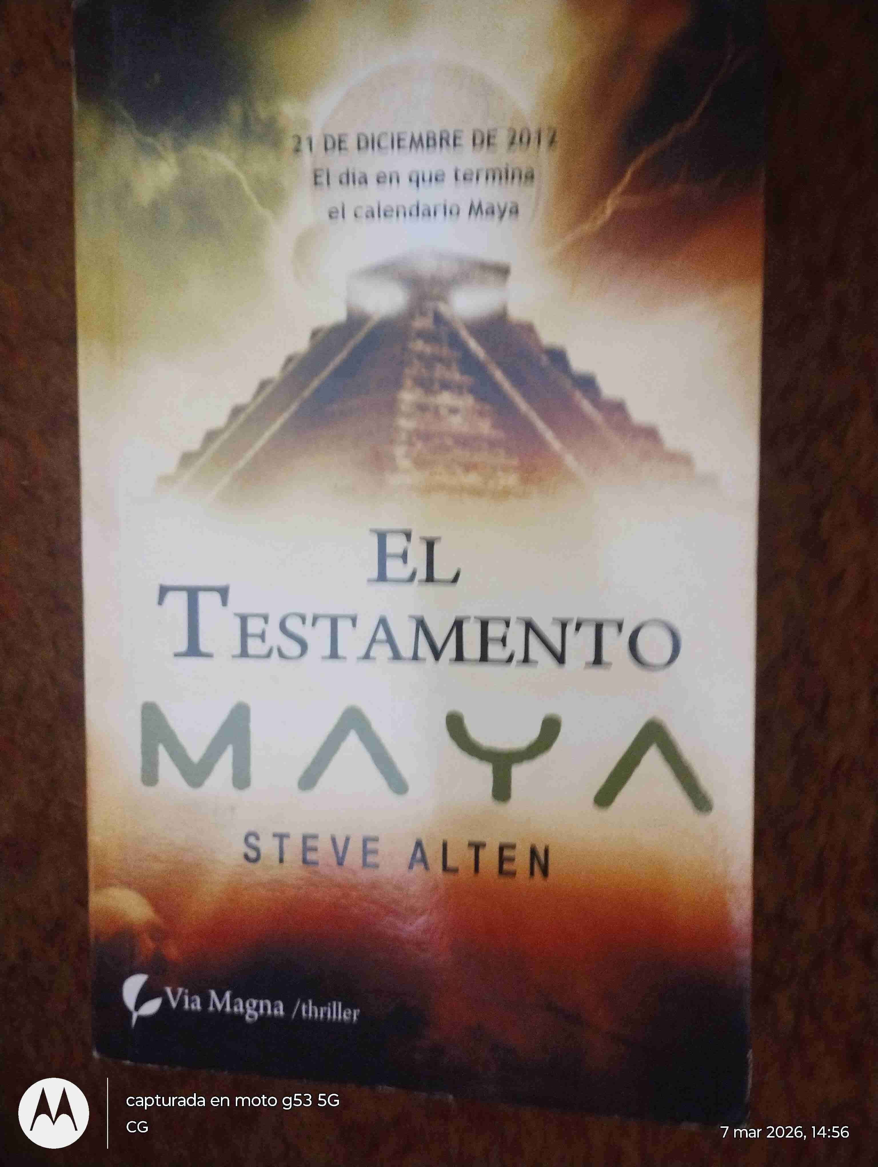 Libro 'El Testamento Maya' por Steve Alten