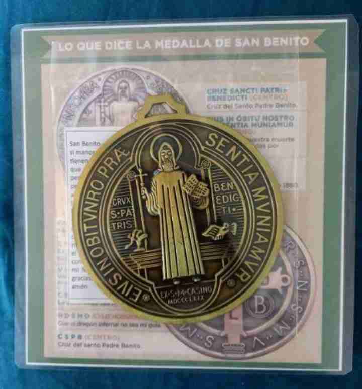Medalla de San Benito grande - miniatura 2
