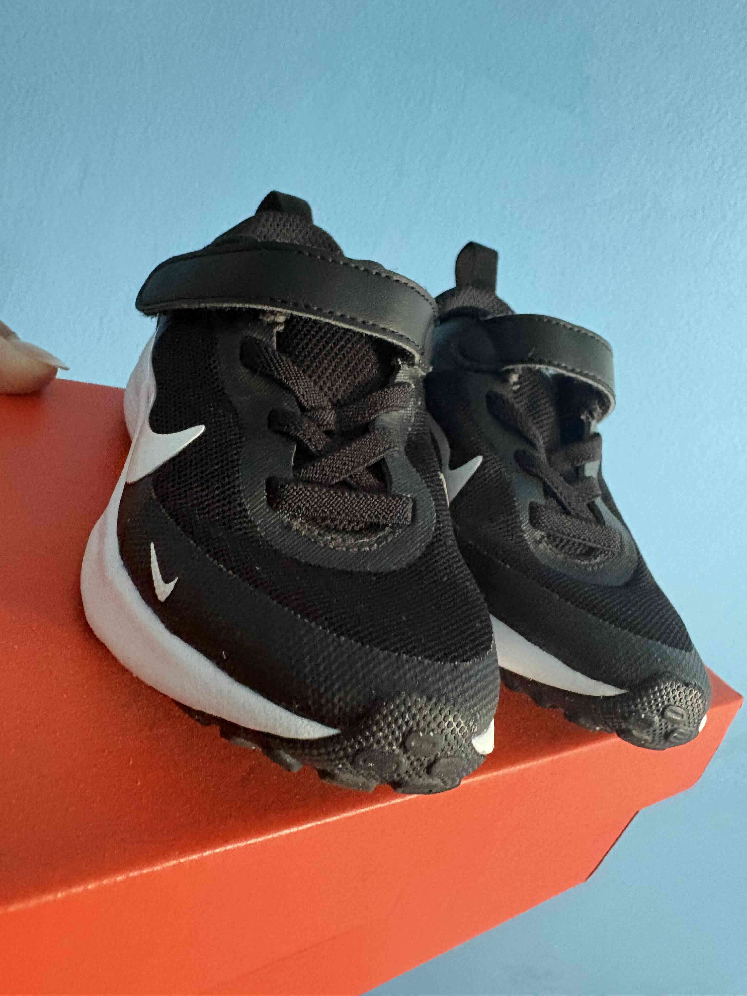 Zapatillas negras unisex talla 25 Nike - miniatura 3