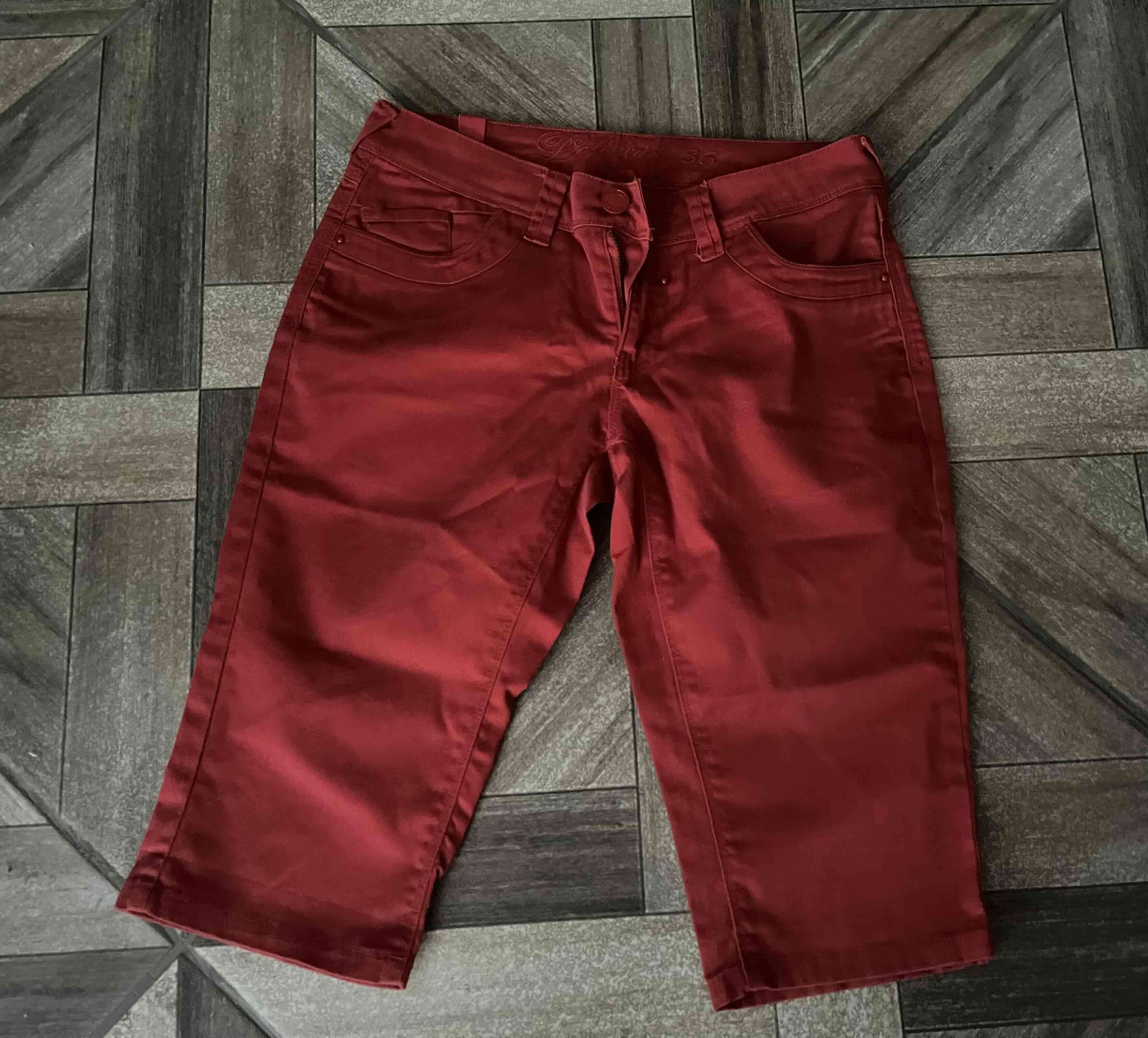 Bermudas rojas casuales - miniatura 4