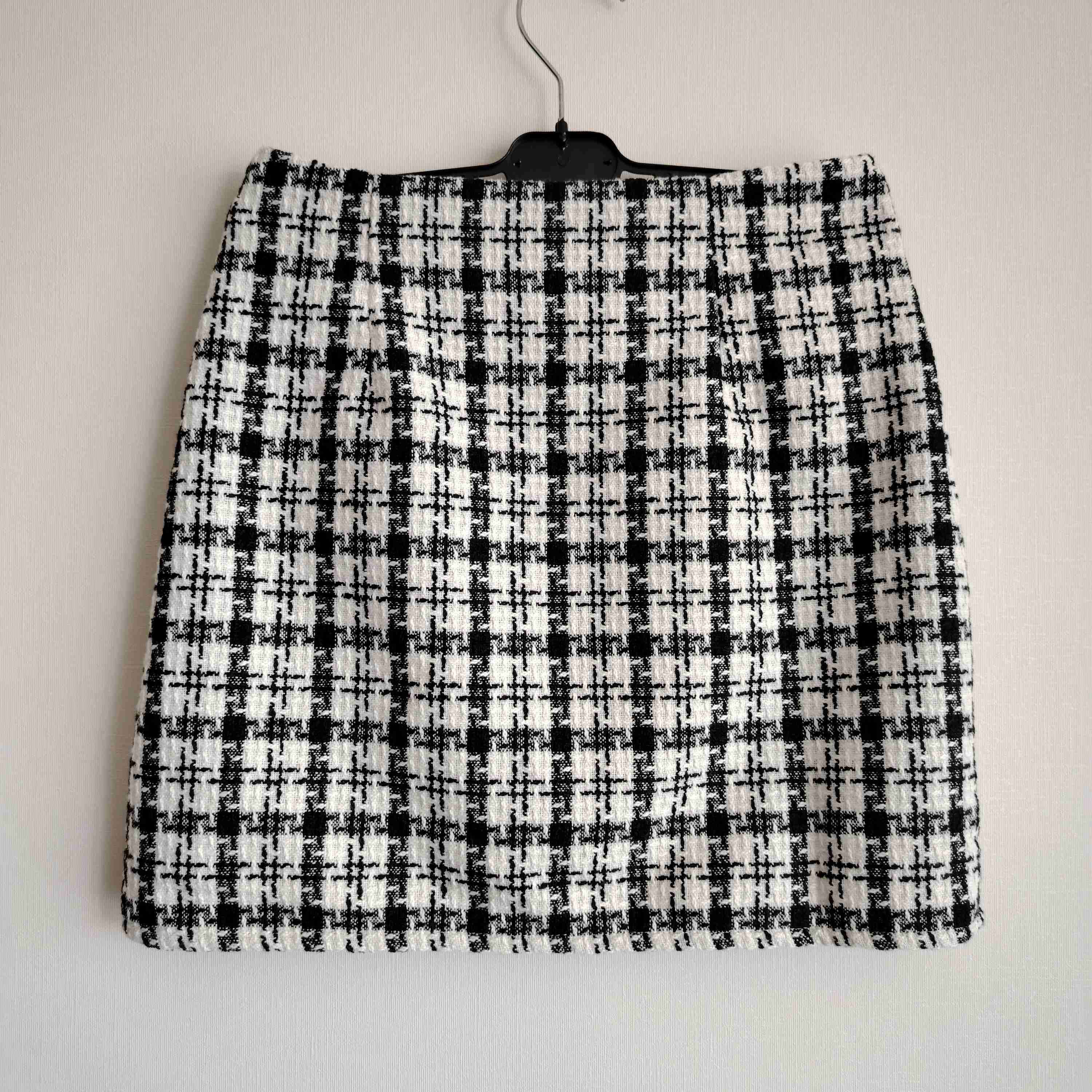 Falda Shein Blanco y Negro M - miniatura 2