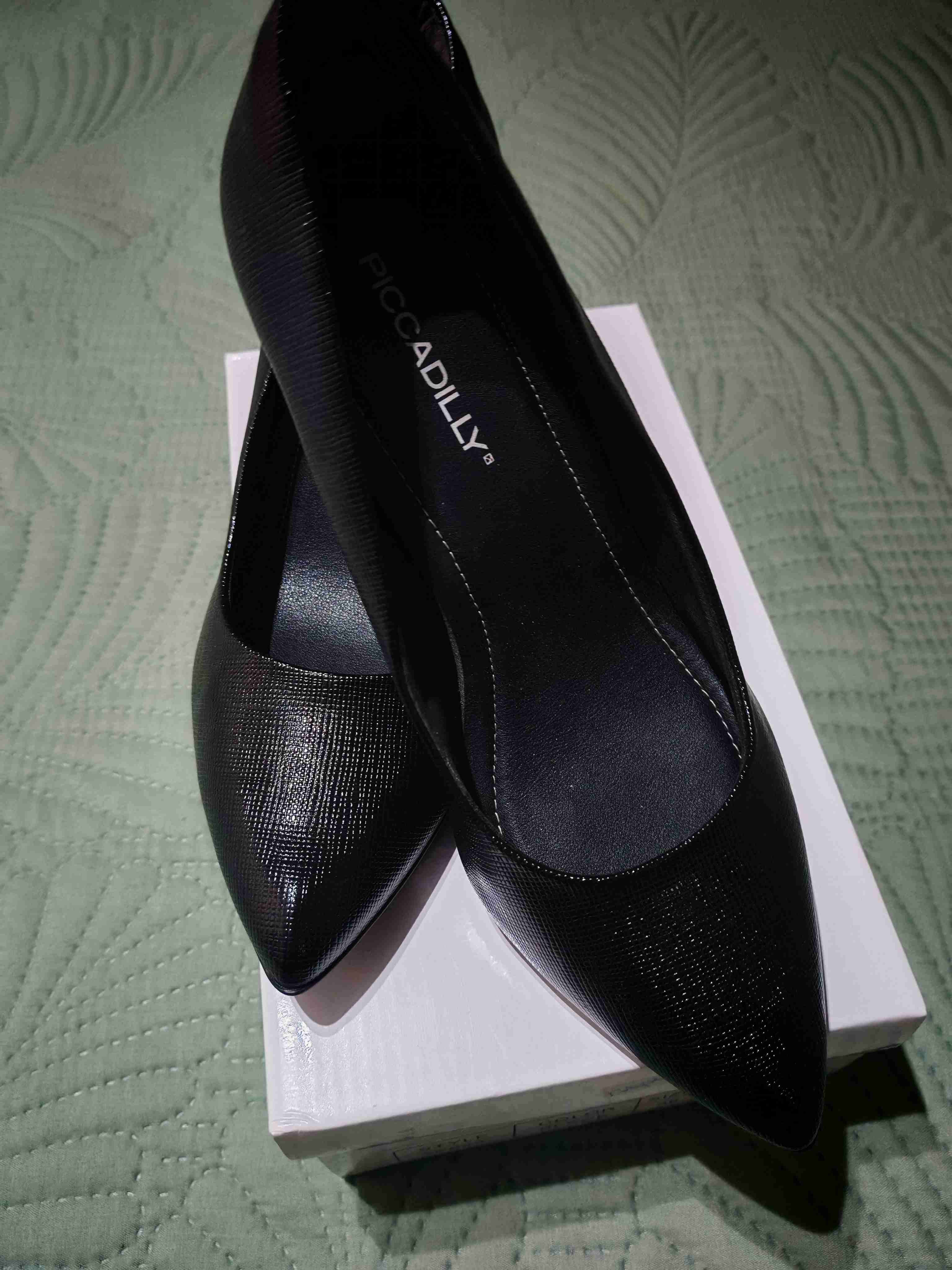 Tacones negros texturizados - miniatura 2