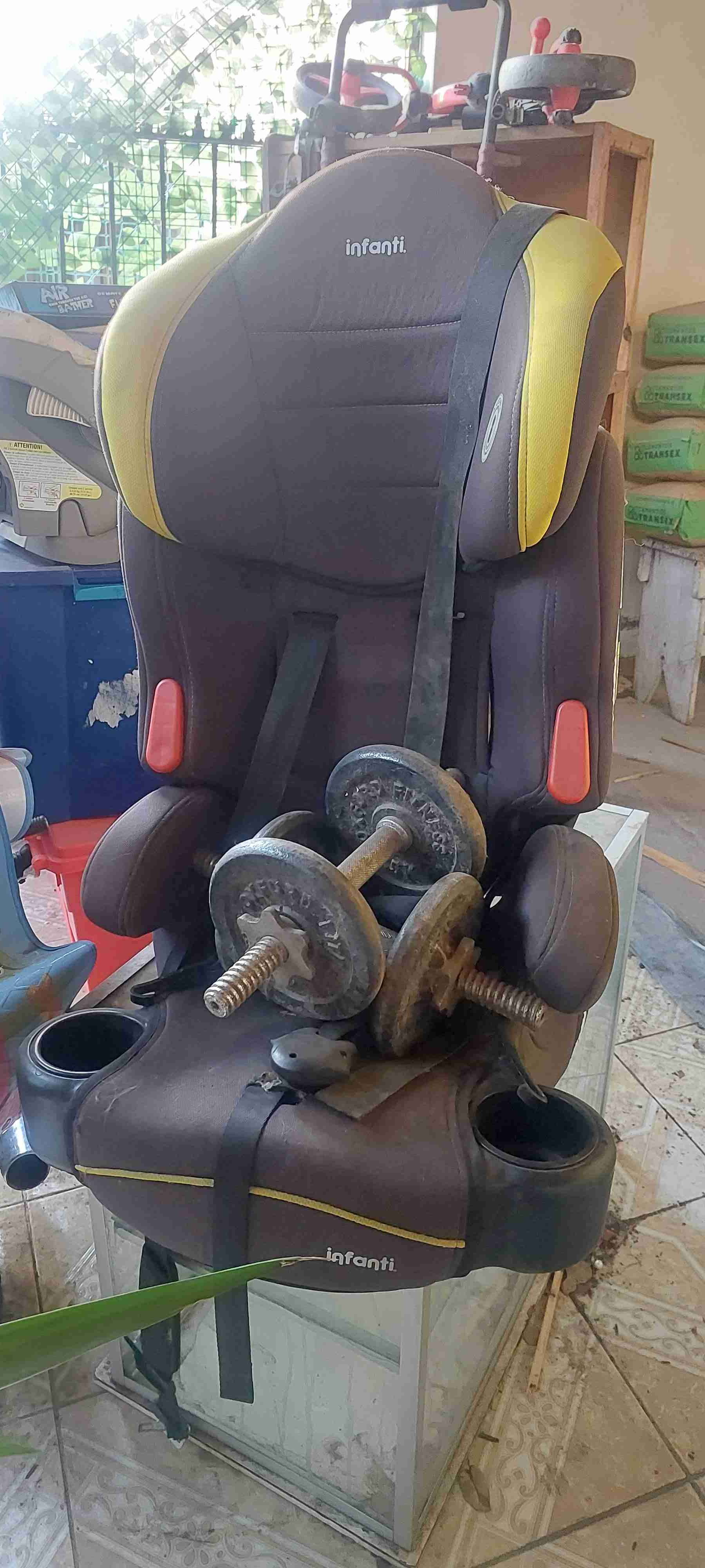 Silla de auto Infanti negra