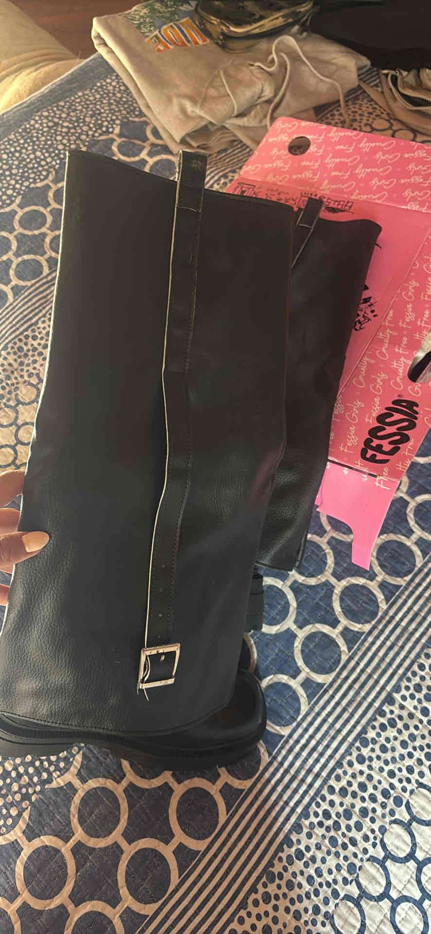 Botas de cuero negro - miniatura 5