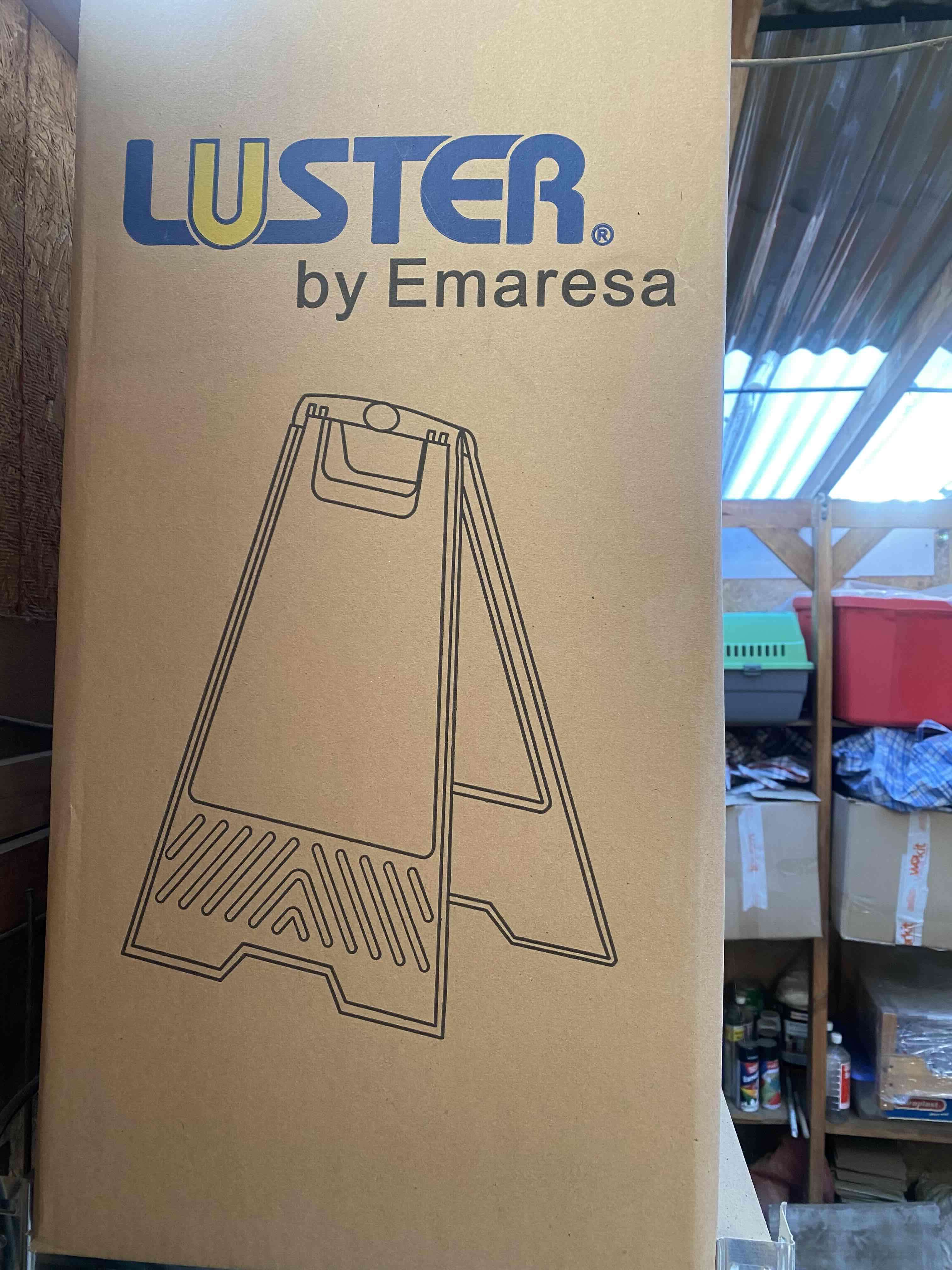 Señaleticas de piso $30.000 (10 unidades)