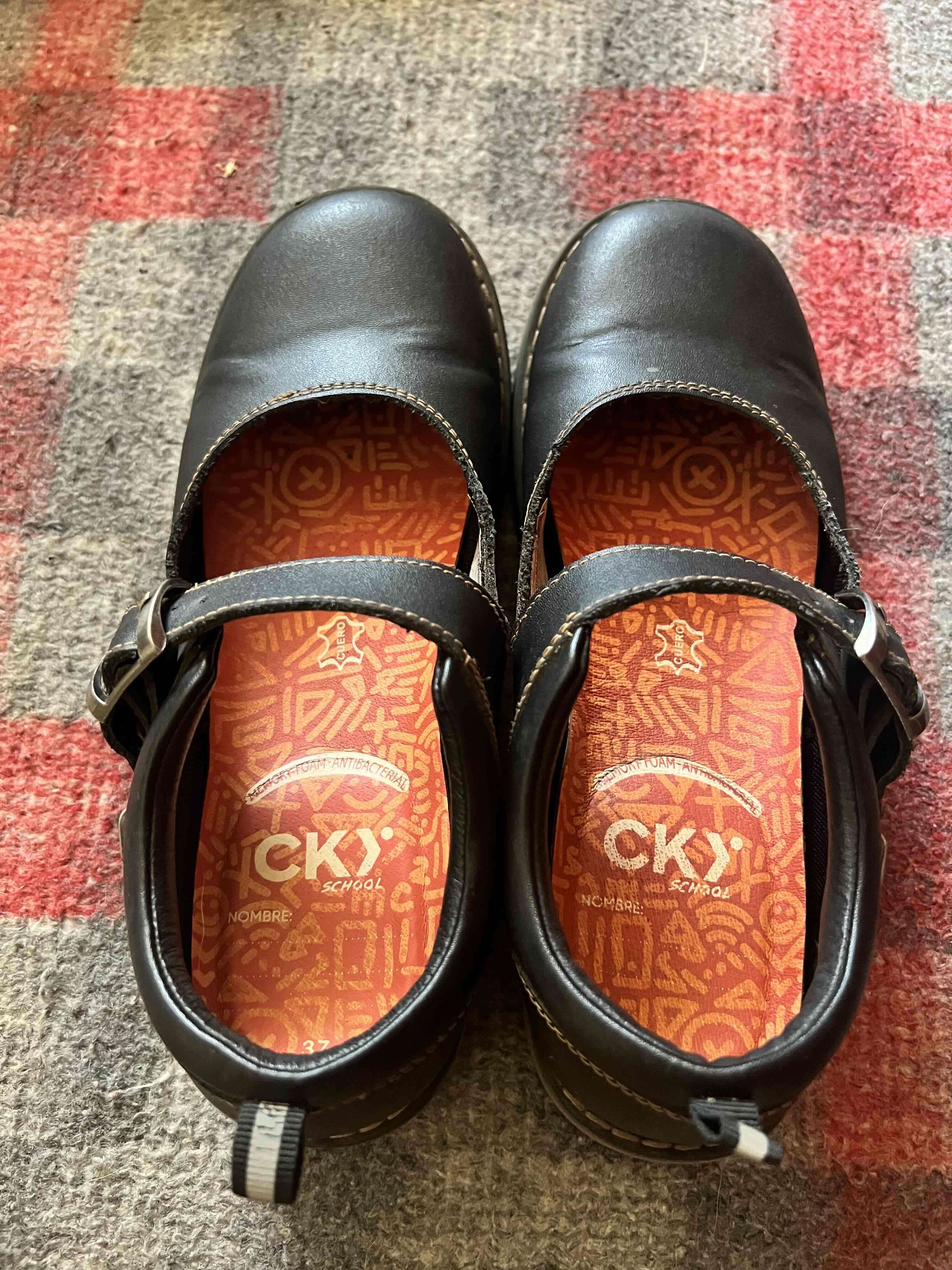 Zapatos Colloky  negros con hebilla - miniatura 2