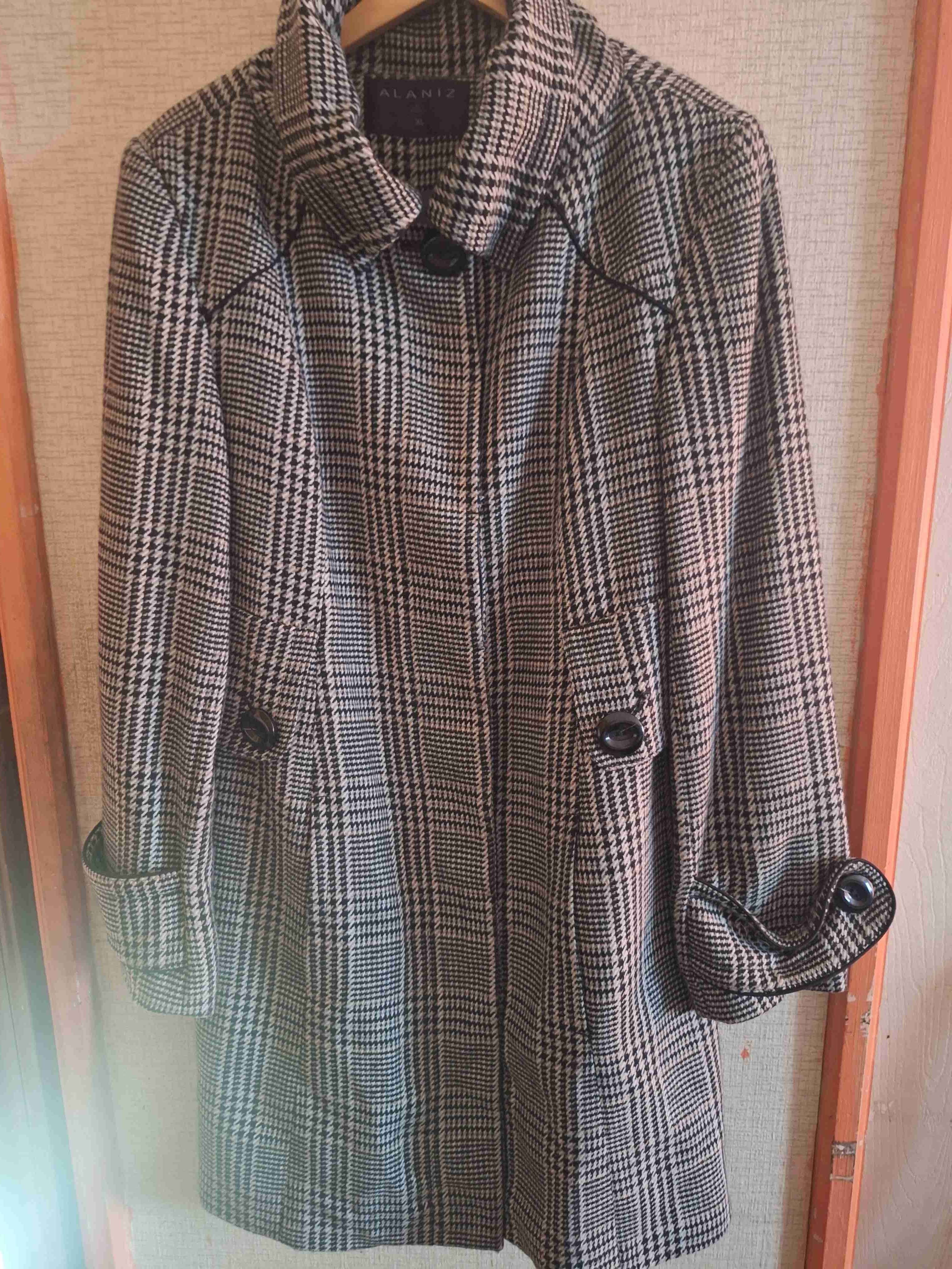 Abrigo escoses blanco y negro ideal