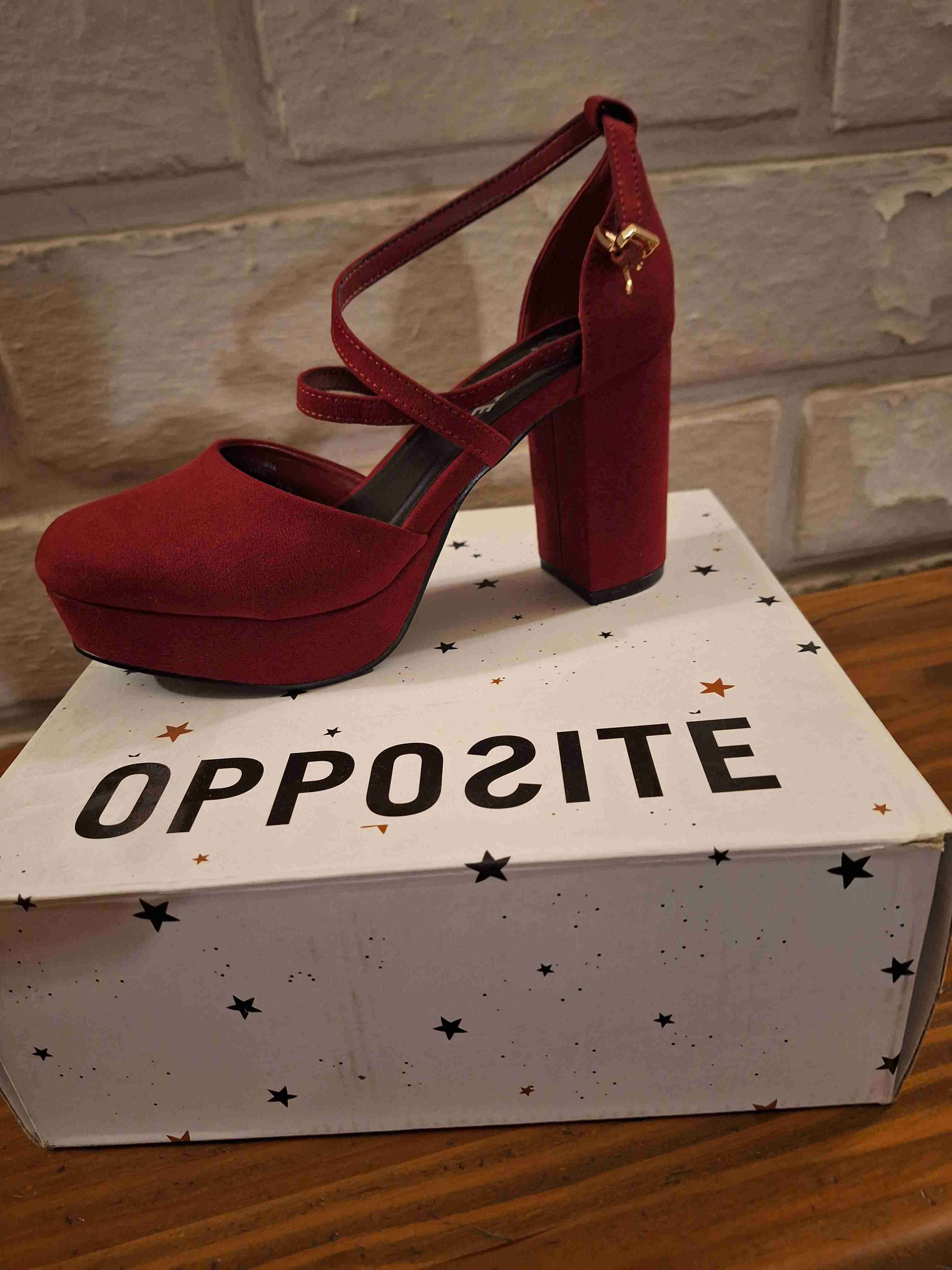 Zapatos de tacón rojo Opposite