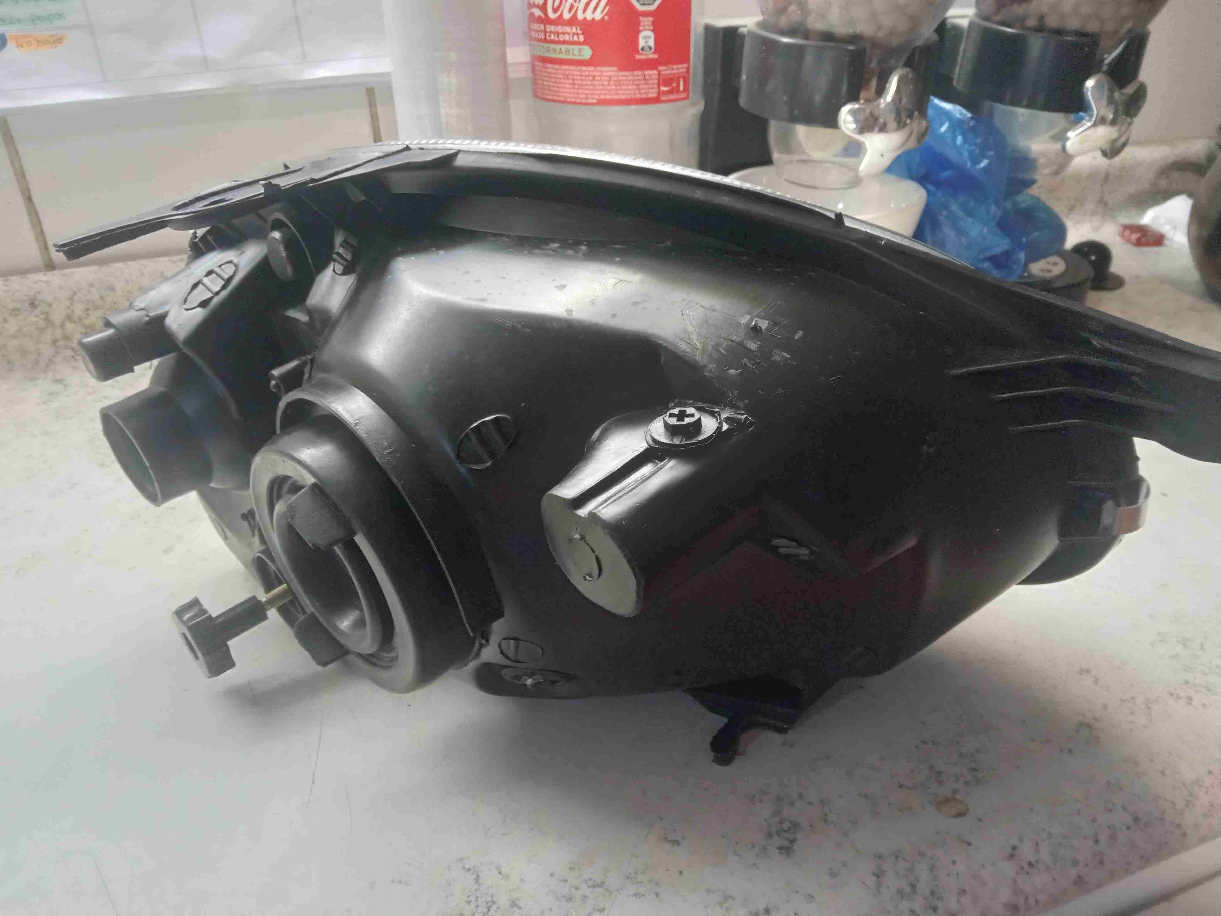 Foco delantero de auto nuevo - miniatura 3