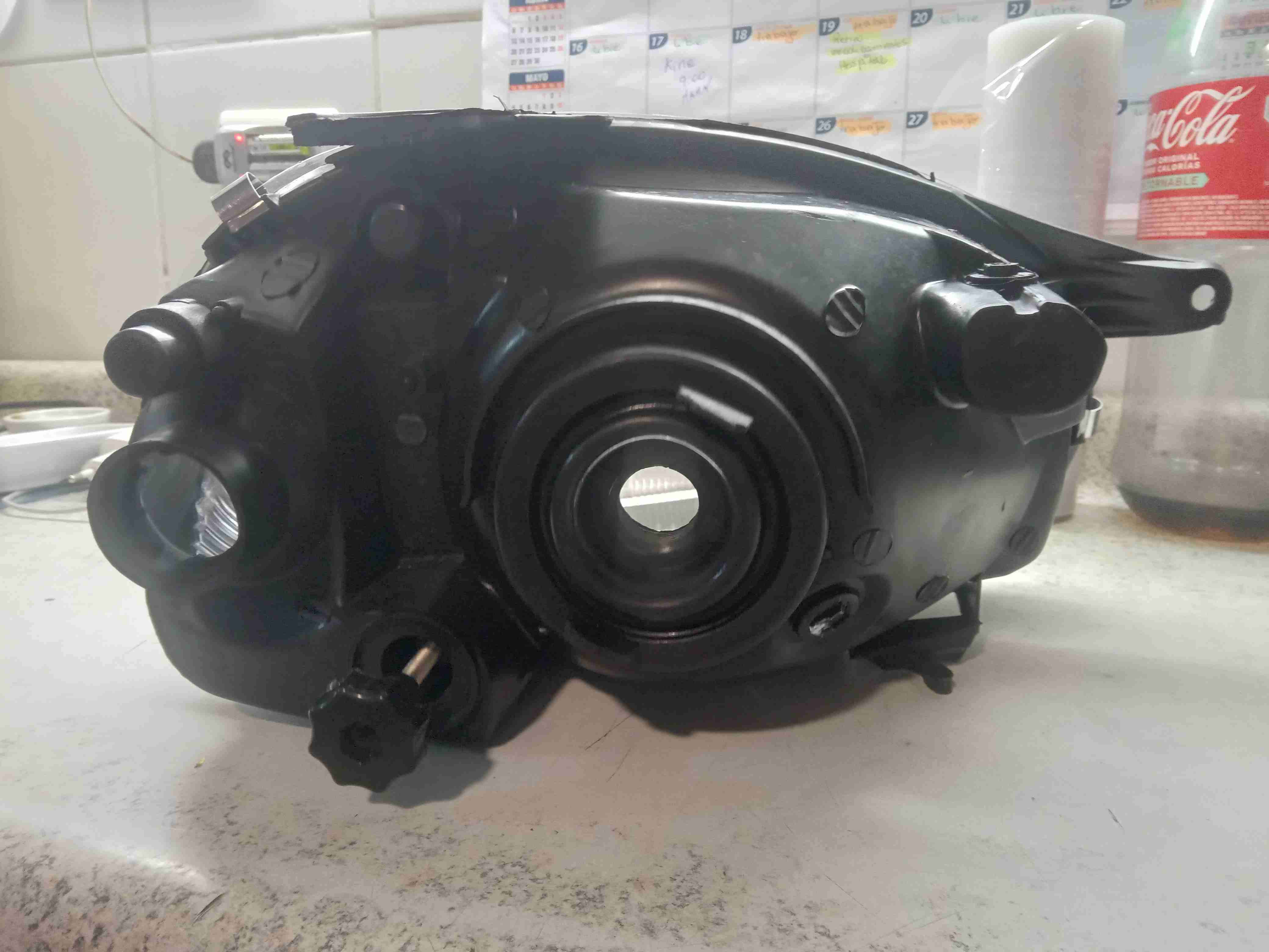 Foco delantero de auto nuevo - miniatura 4