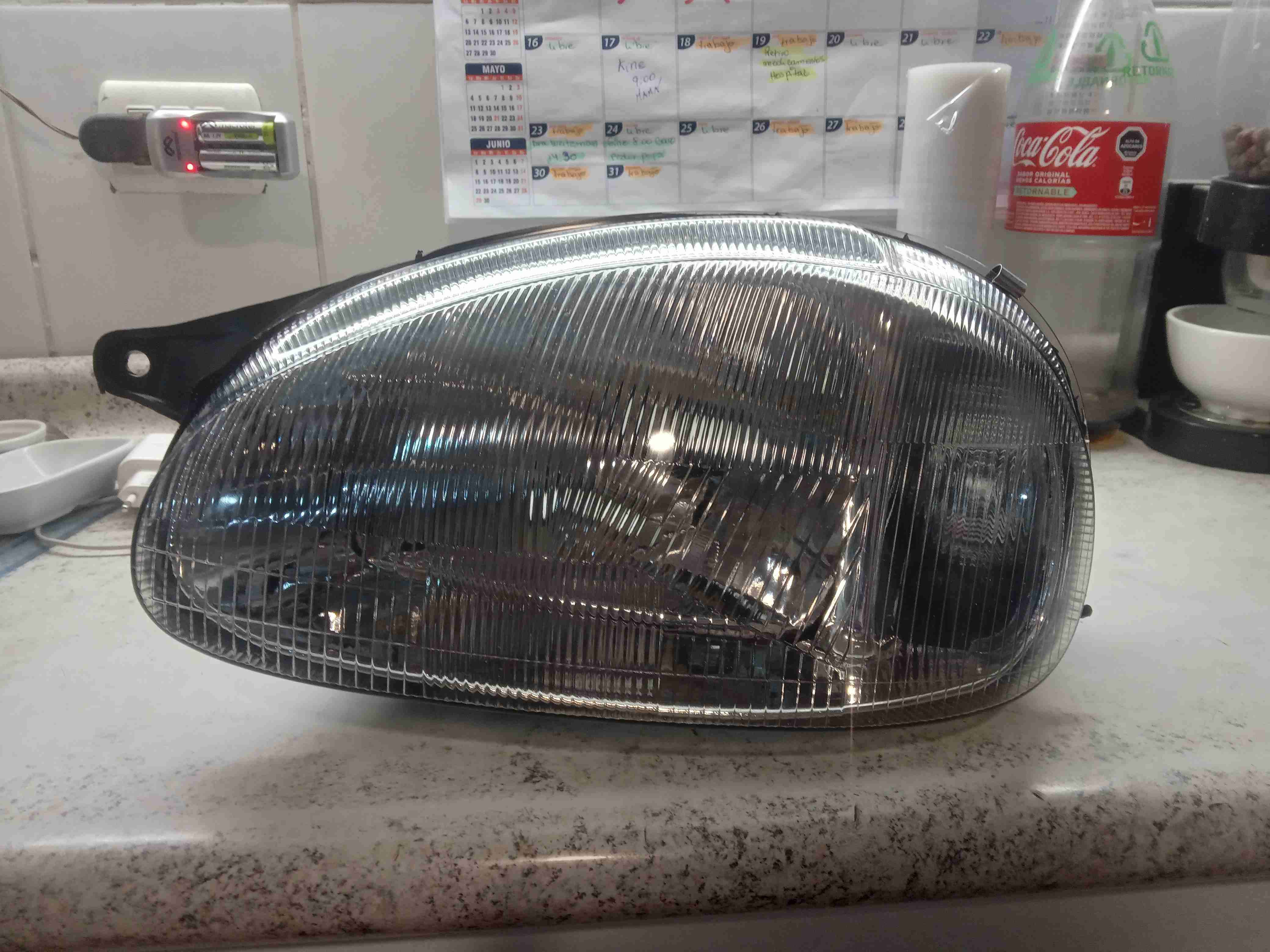 Foco delantero de auto nuevo - miniatura 5