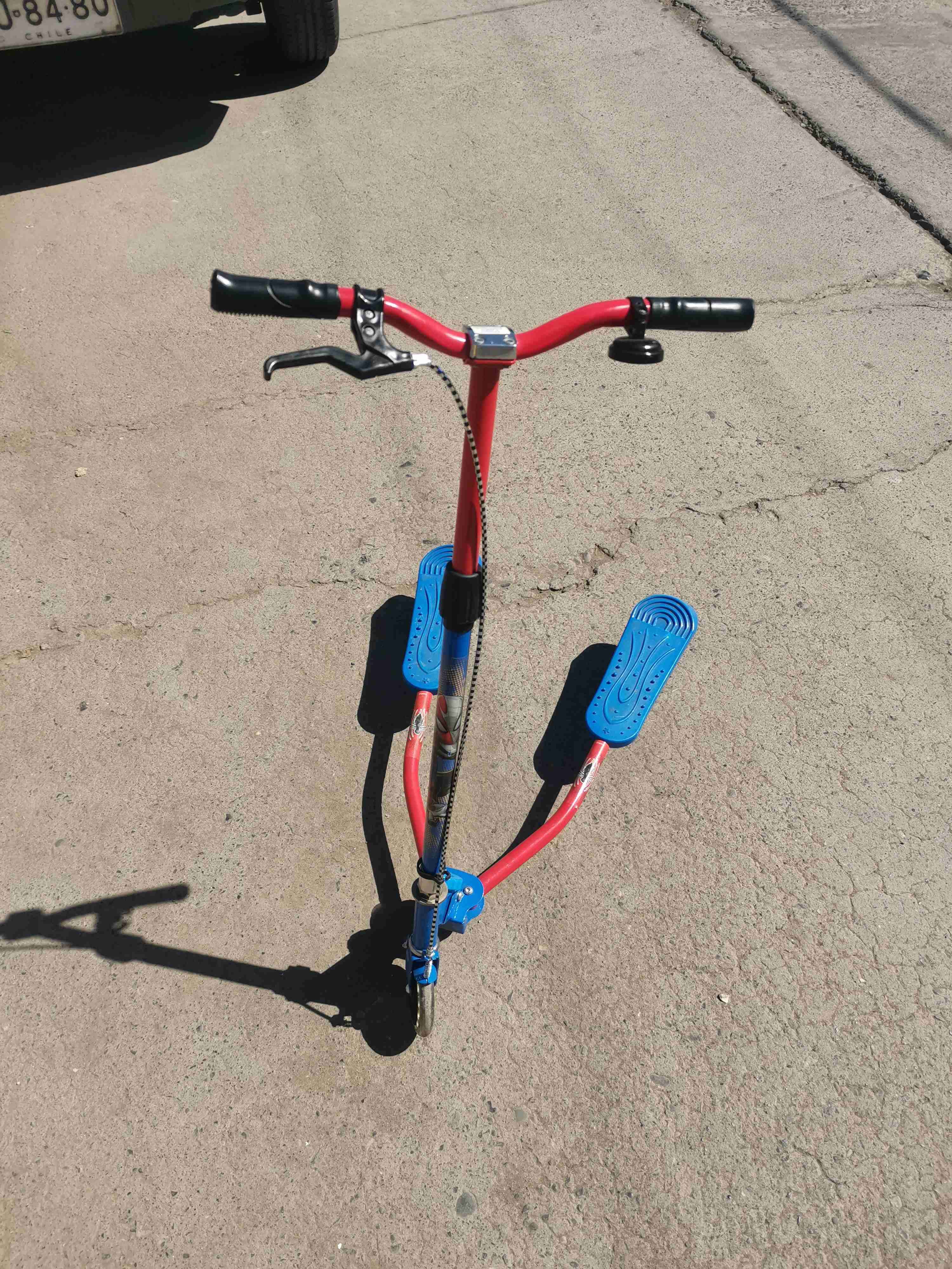 Scooter infantil rojo y azul - miniatura 2