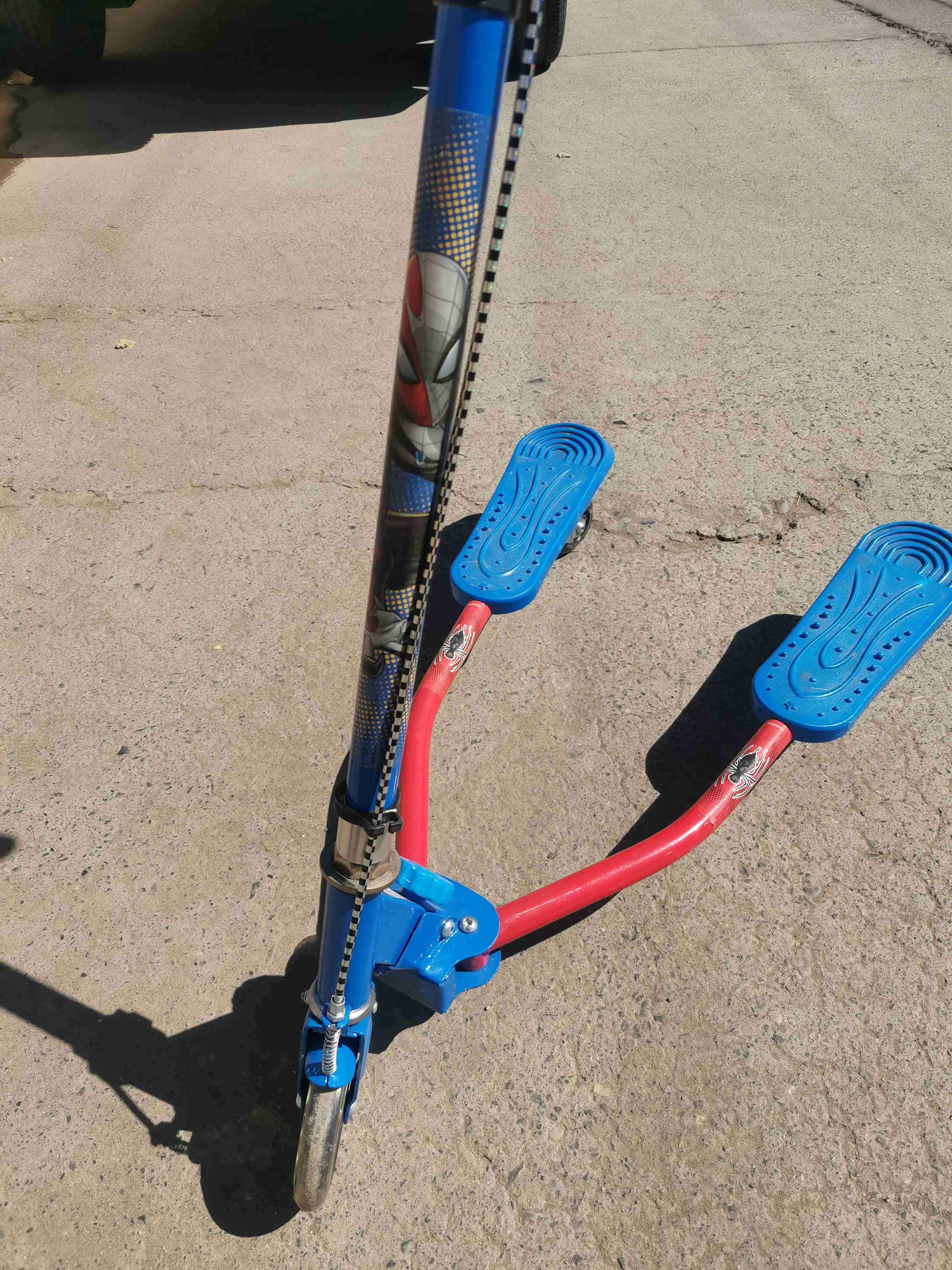 Scooter infantil rojo y azul - miniatura 6