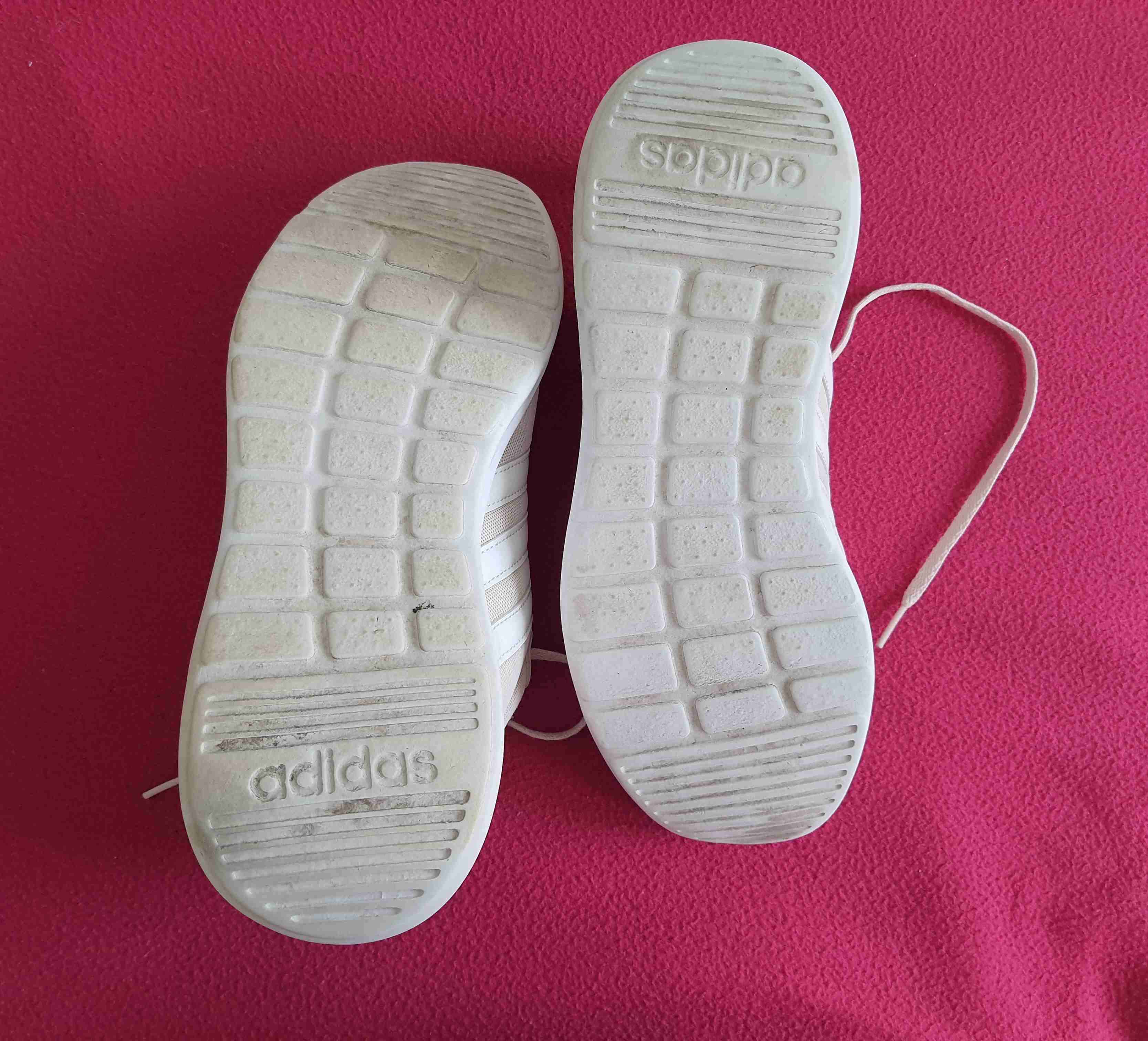 Zapatillas Adidas beige clásicas - miniatura 3