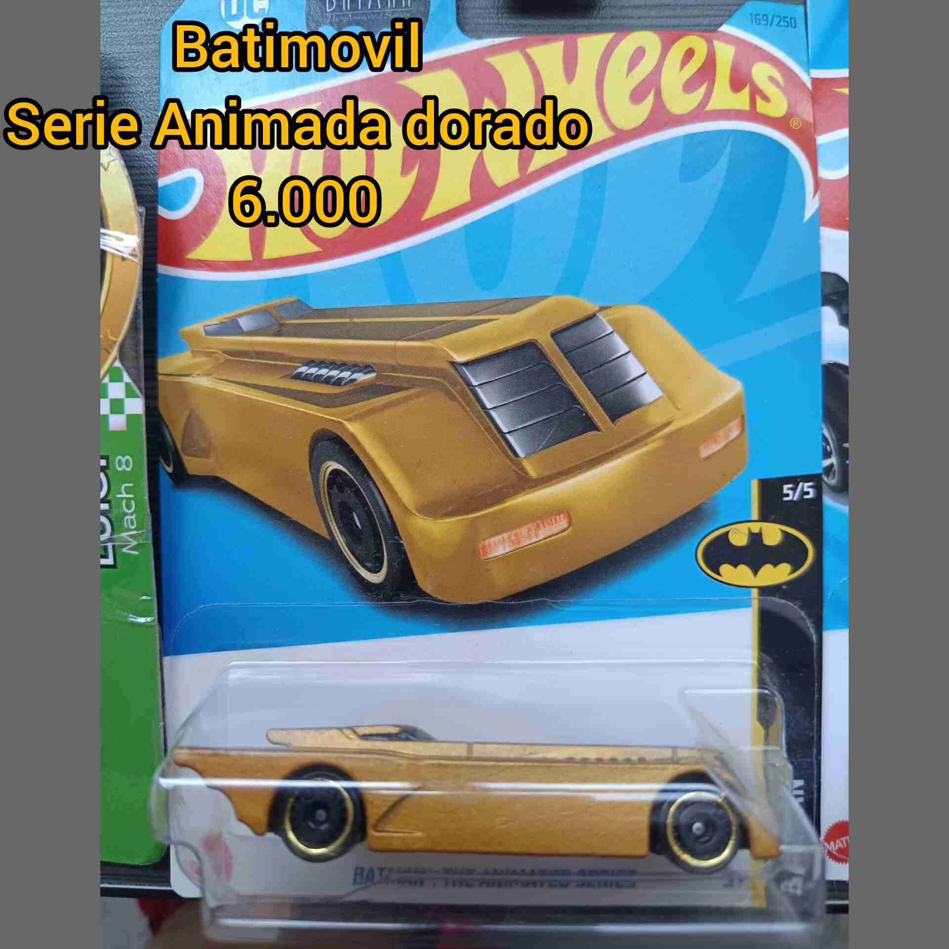 Batimóvil Hot Wheels dorado