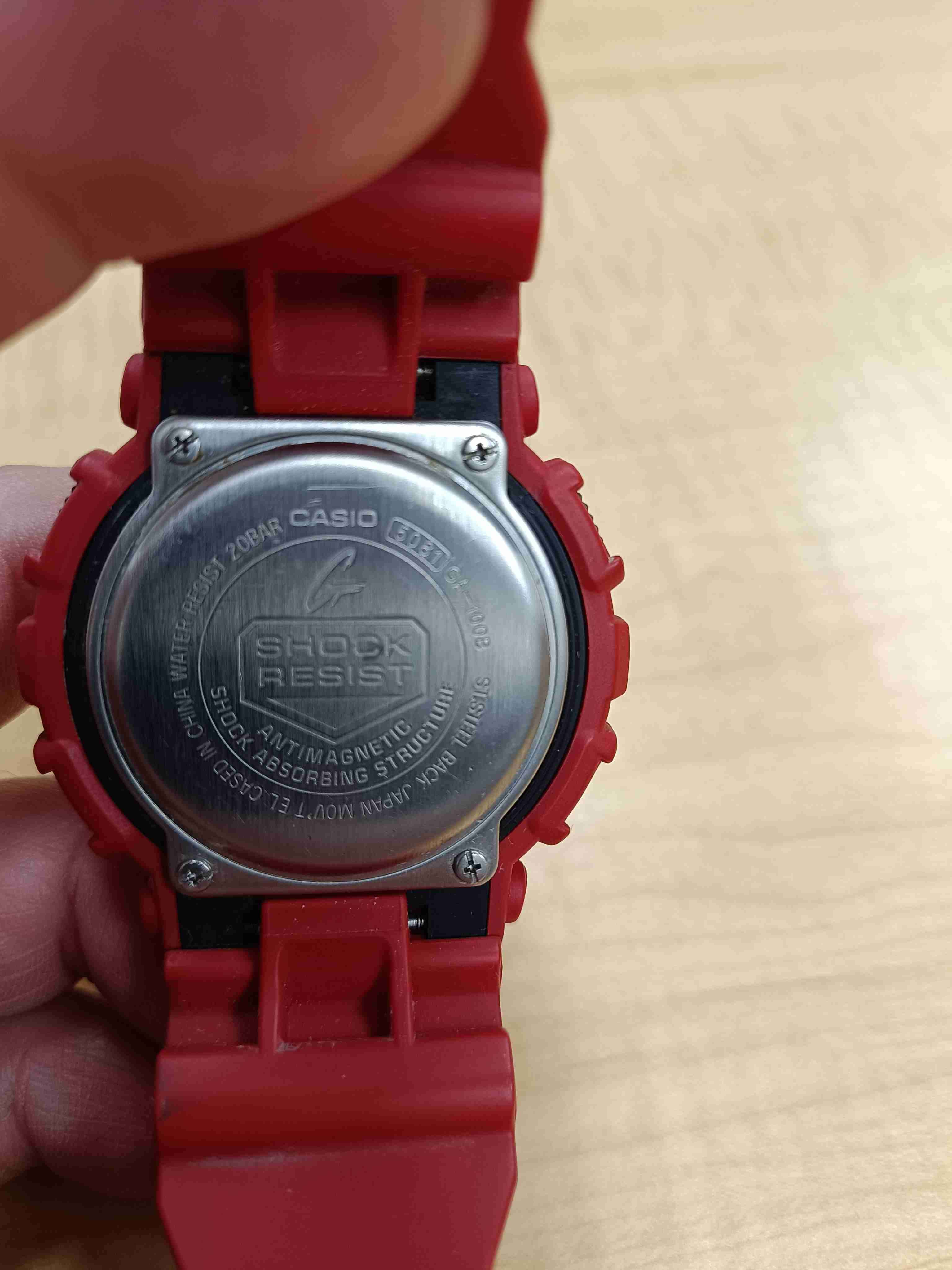 Reloj G-Shock GA 100 rojo - miniatura 6