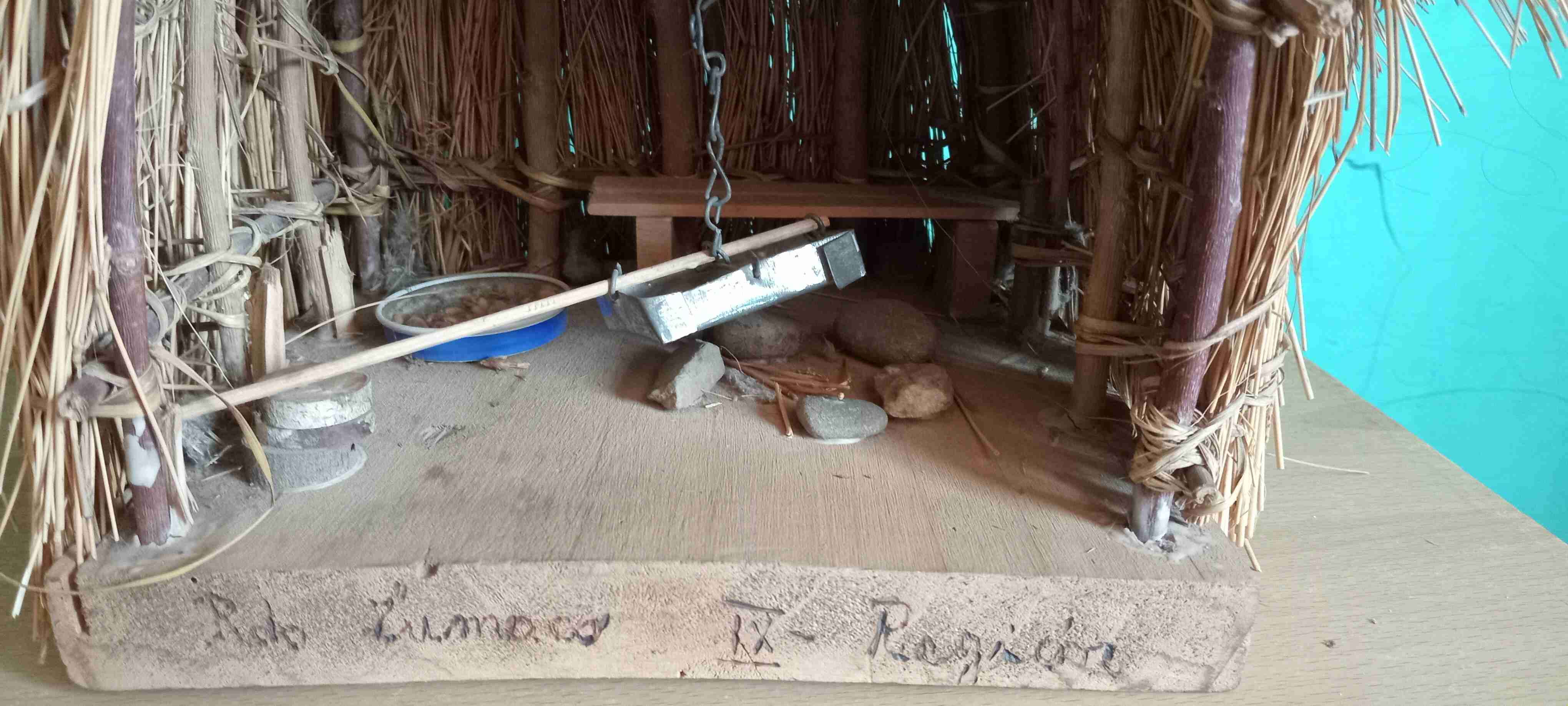 Ruca con callana para tostar trigo a escala - miniatura 3