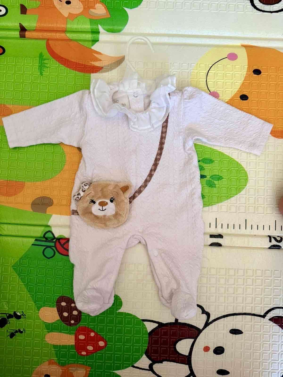 Enteritos de bebé con peluche