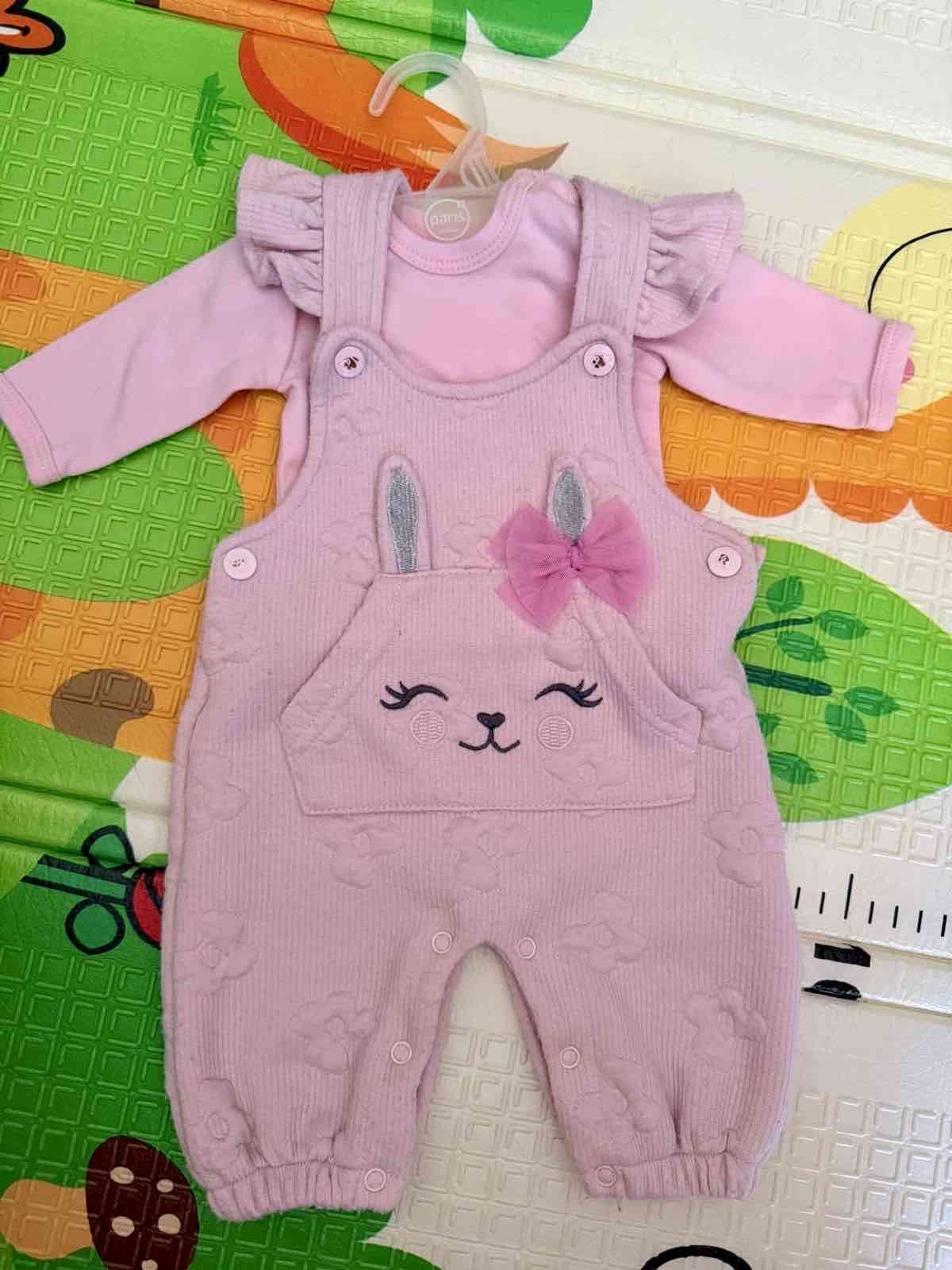 Conjunto de bebé con diseño