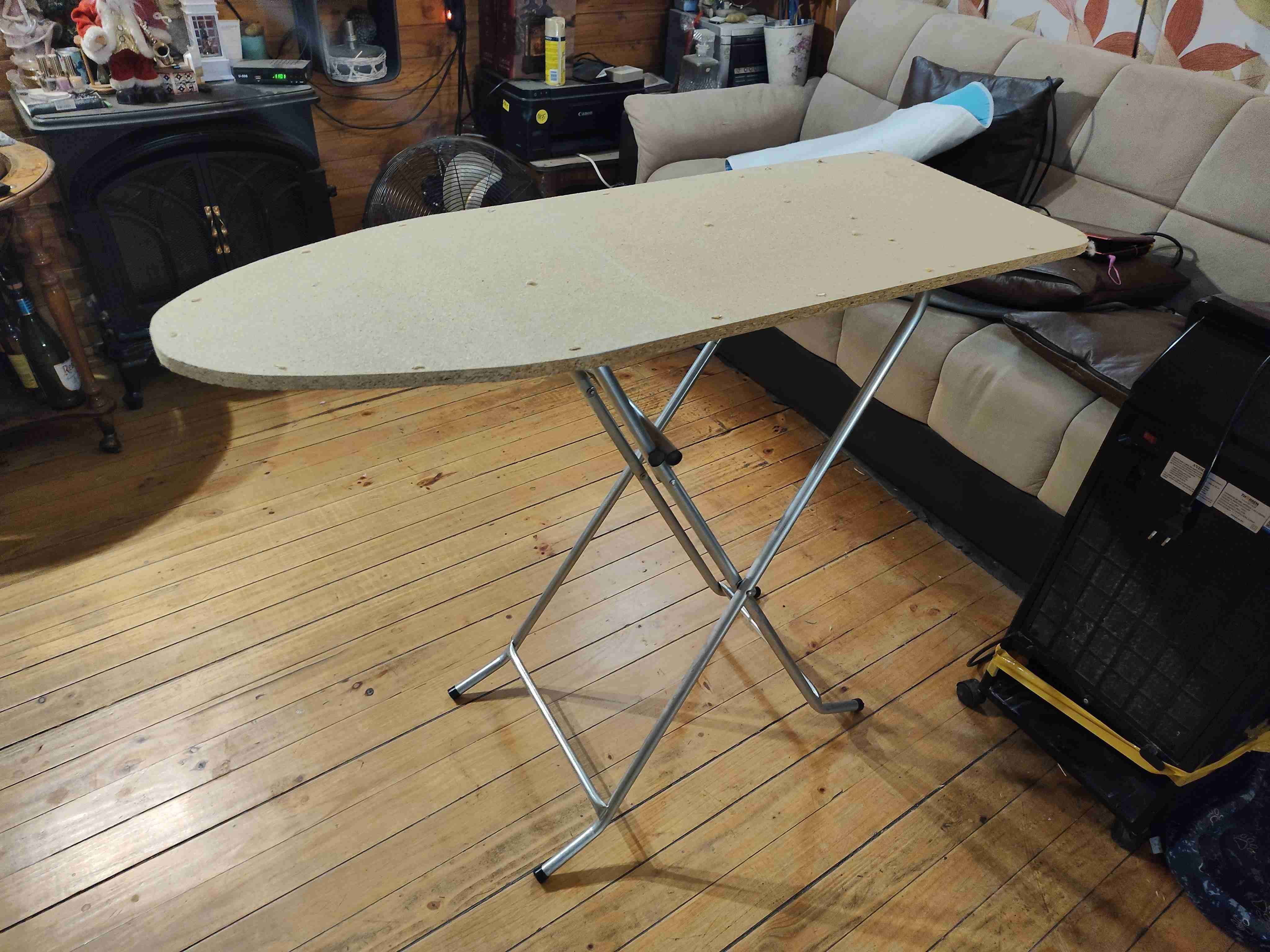 Mesa de planchar básica - miniatura 3