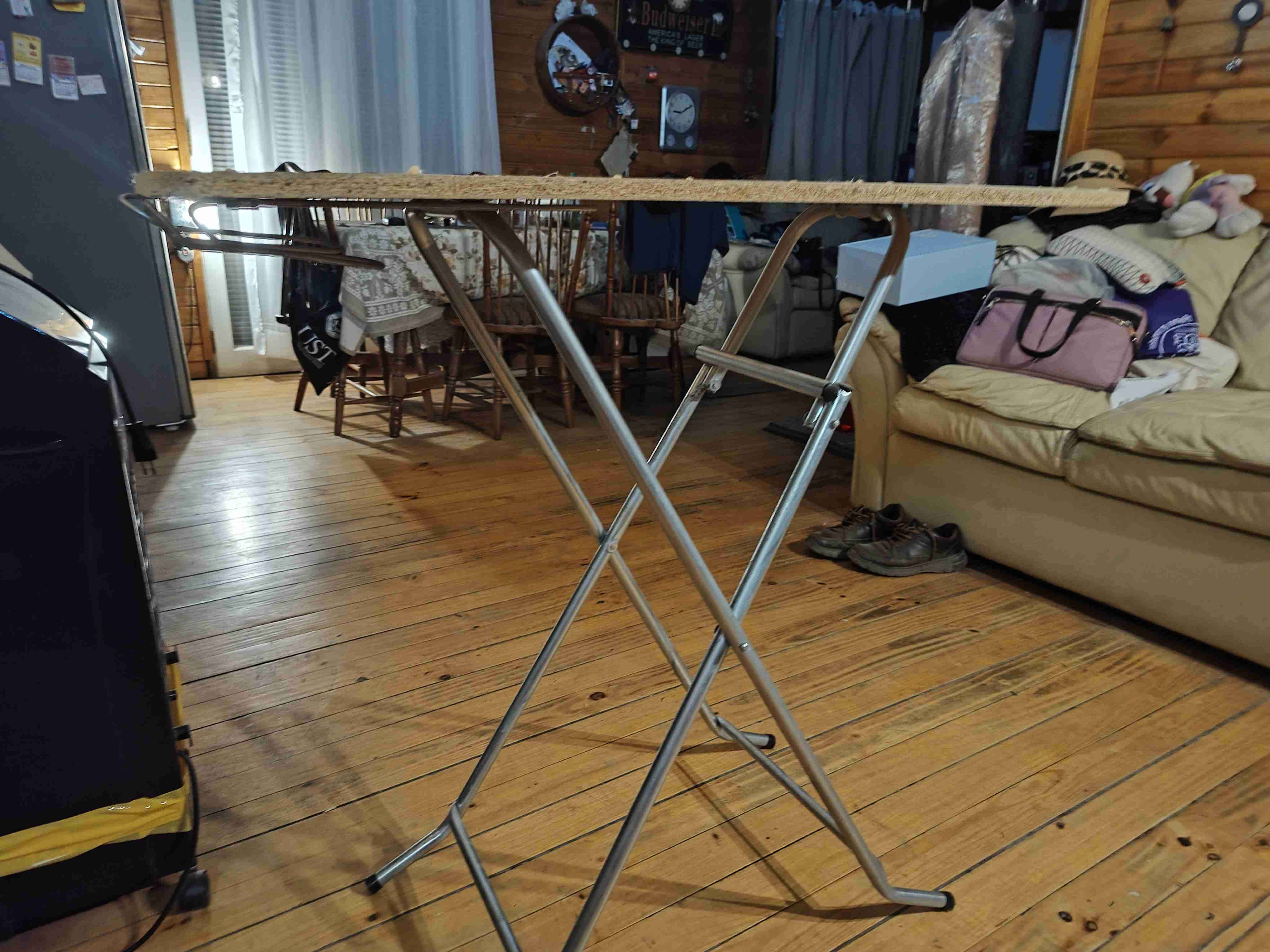 Mesa de planchar básica - miniatura 4