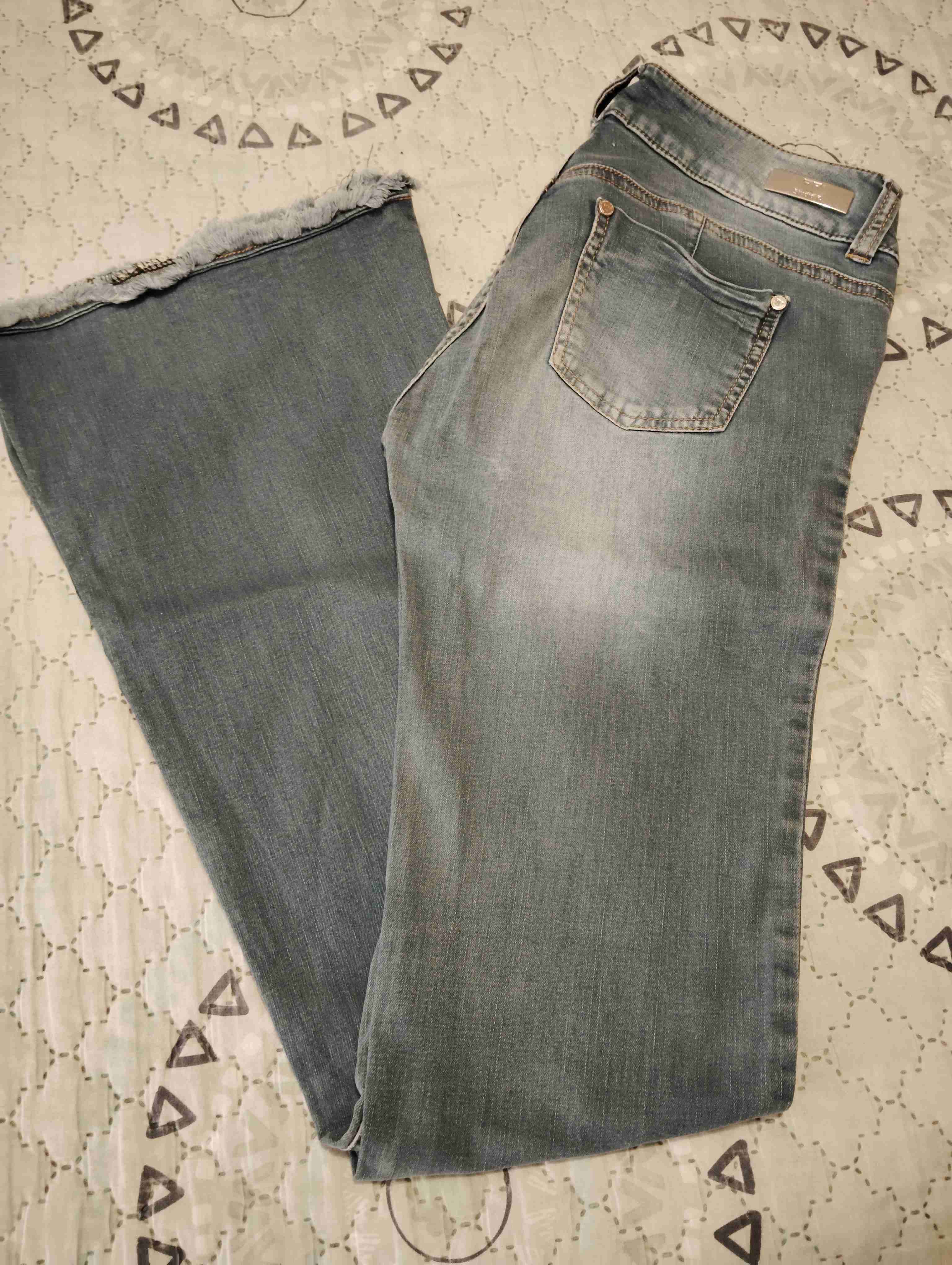 Jeans acampanados - miniatura 2