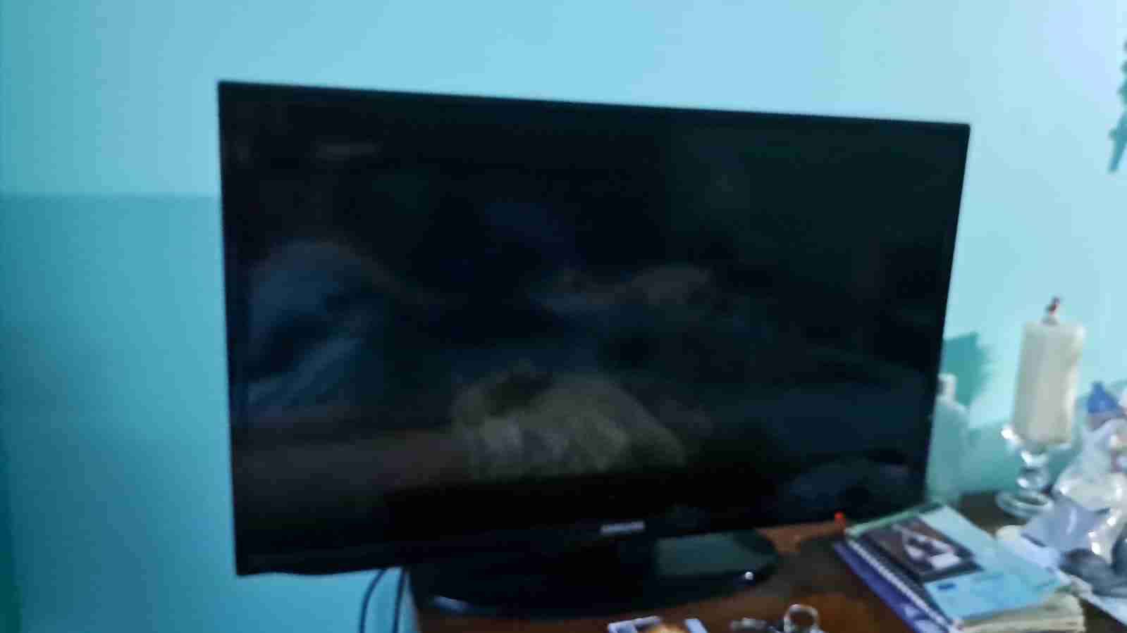 Televisor Samsung 32 pulgadas - miniatura 3