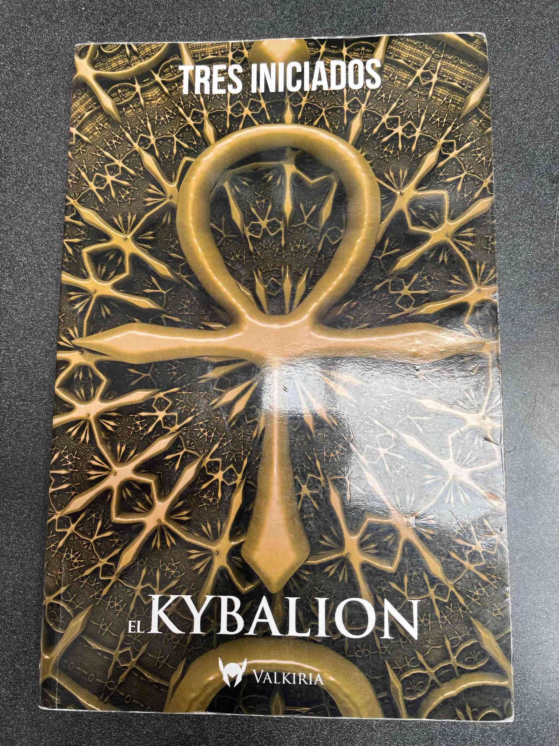 Libro El Kybalion Tres Iniciados
