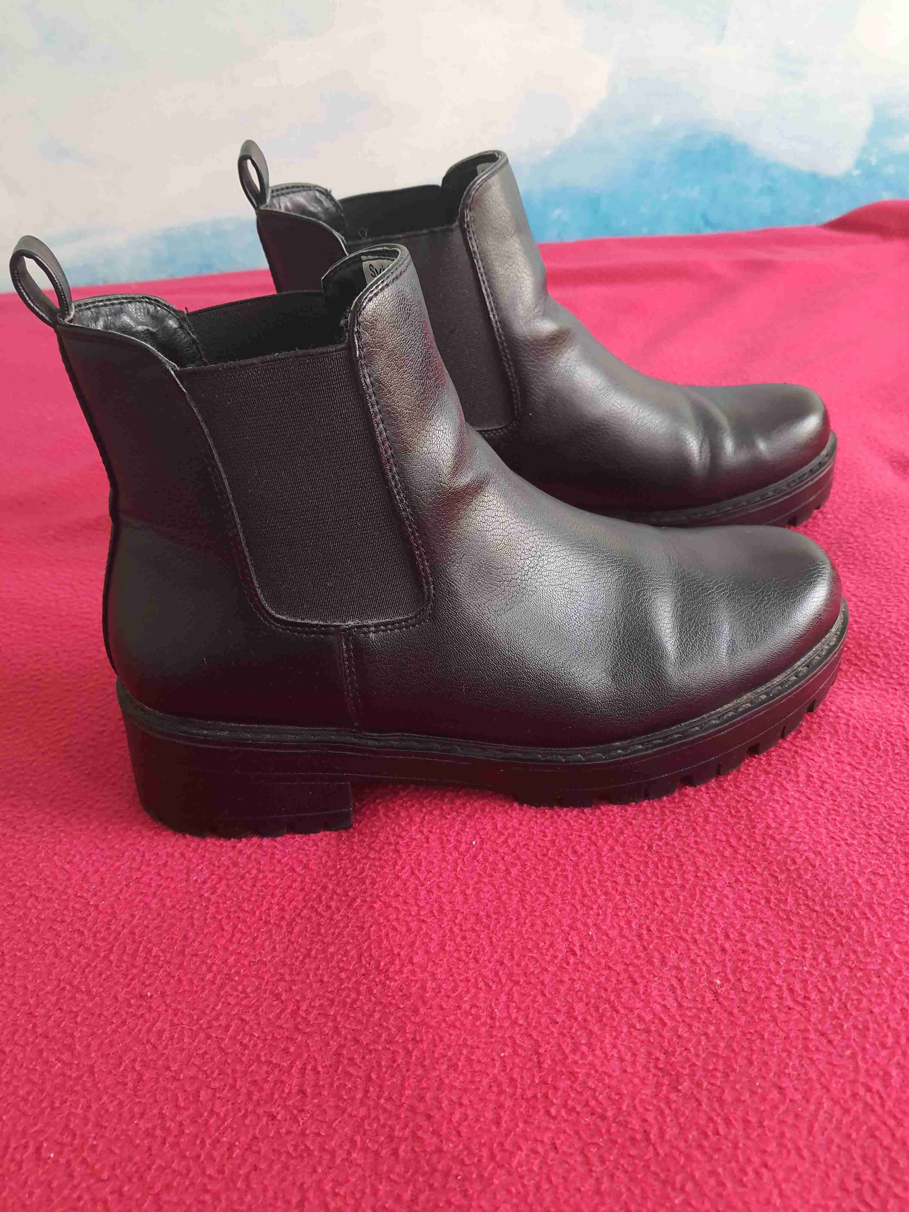 Botines negros de cuero - miniatura 2