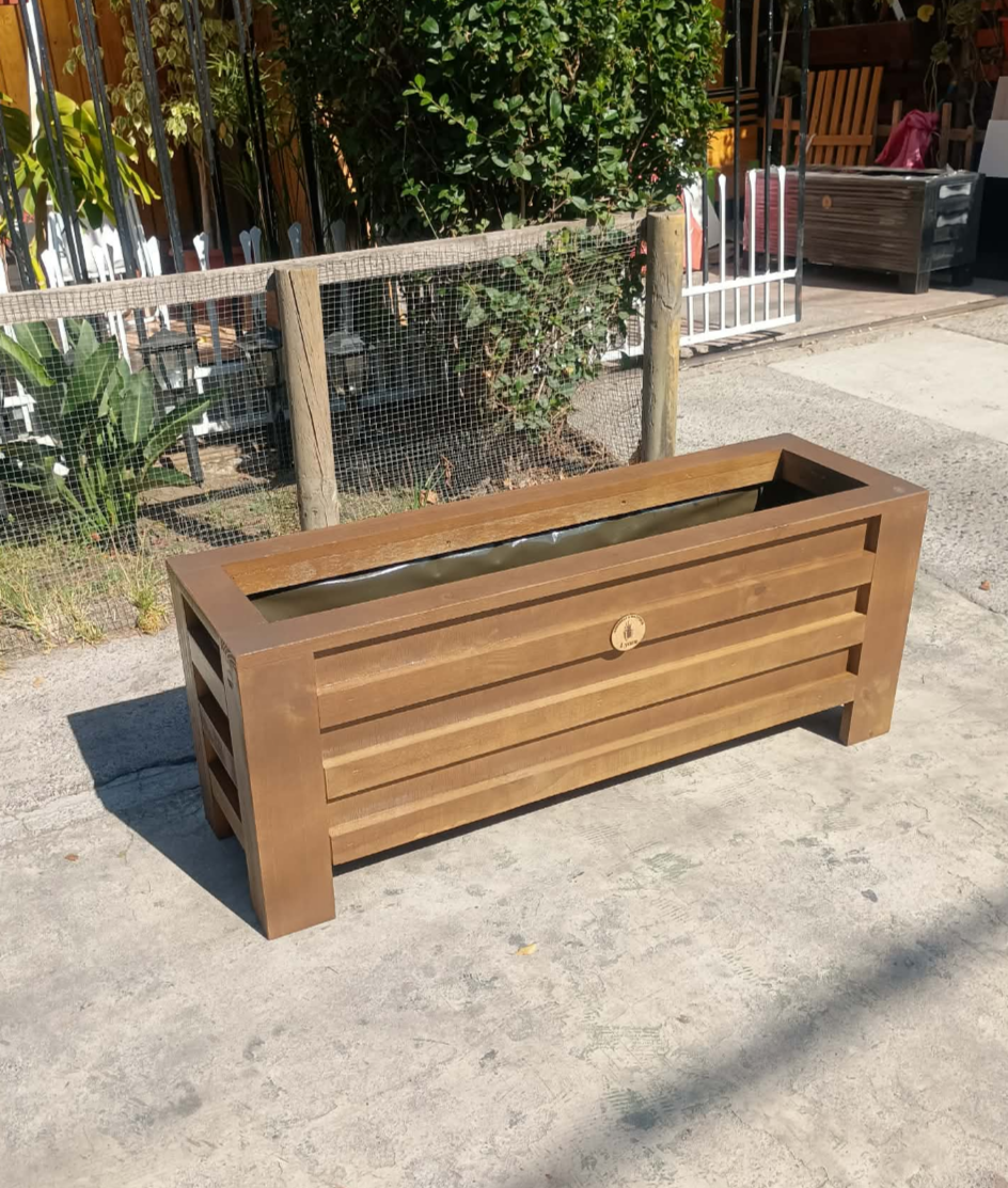 Jardinera de madera