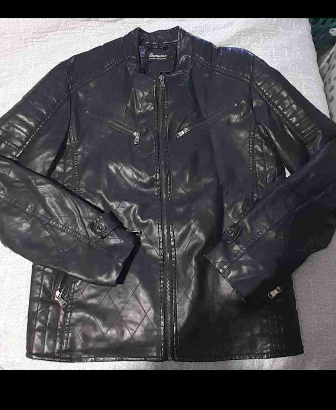 Chaqueta de eco cuero negra hombre
