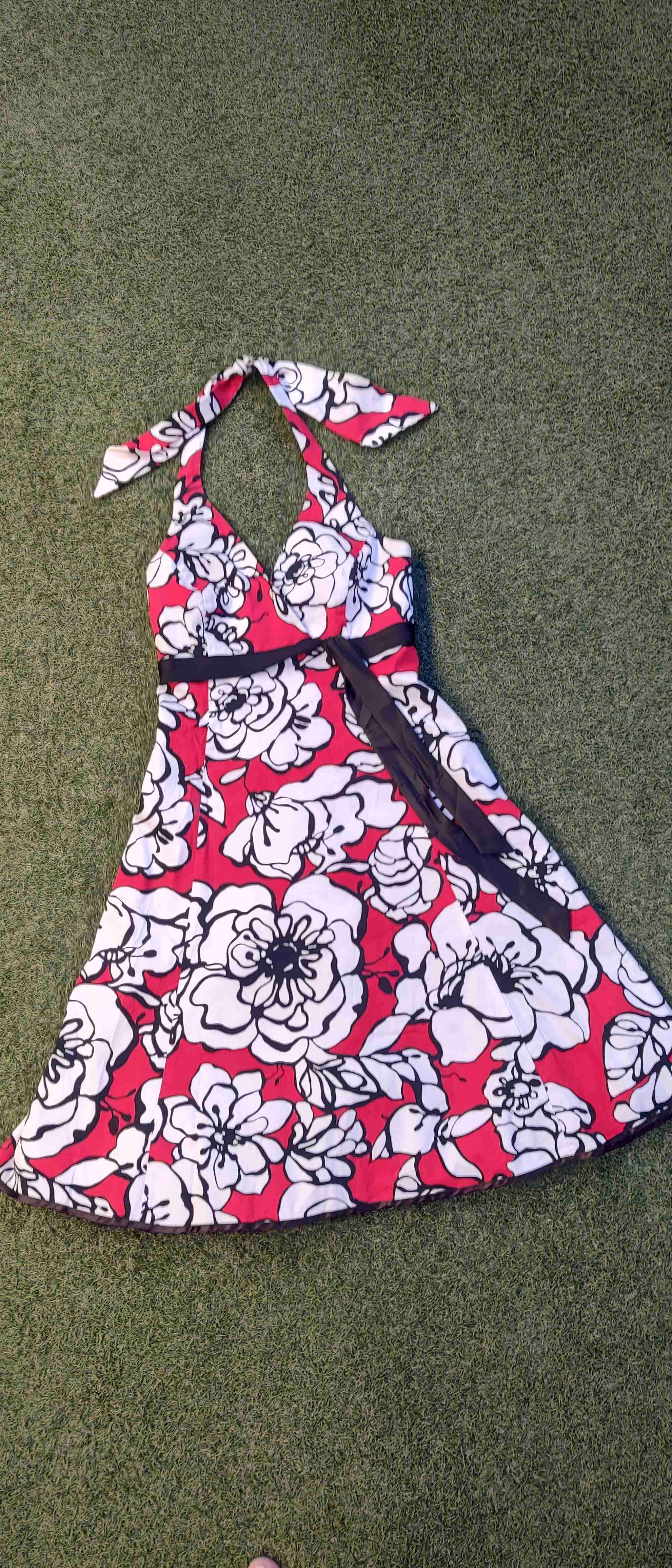 Vestido con flores grandes