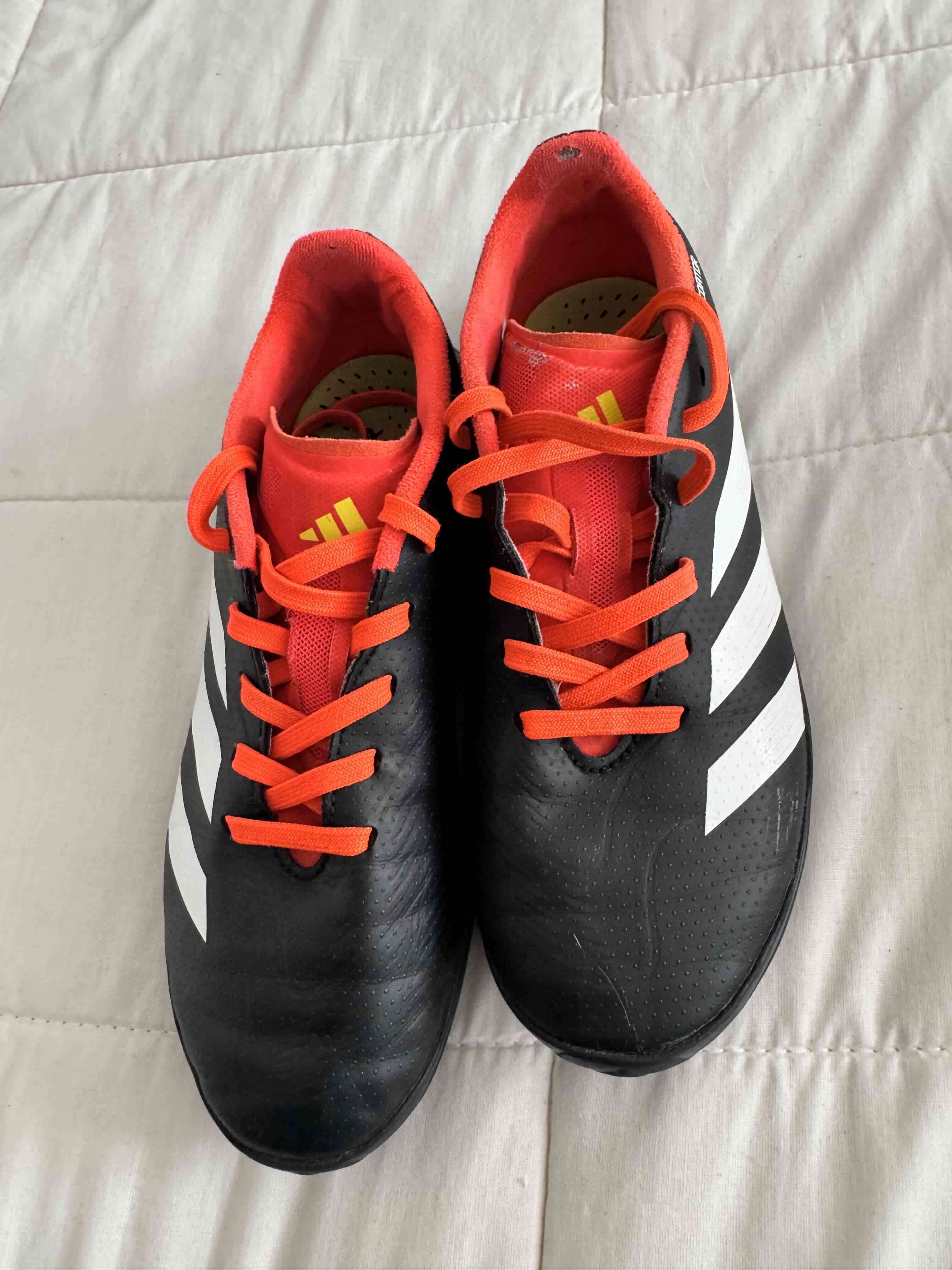 Botines de fútbol Adidas Predator