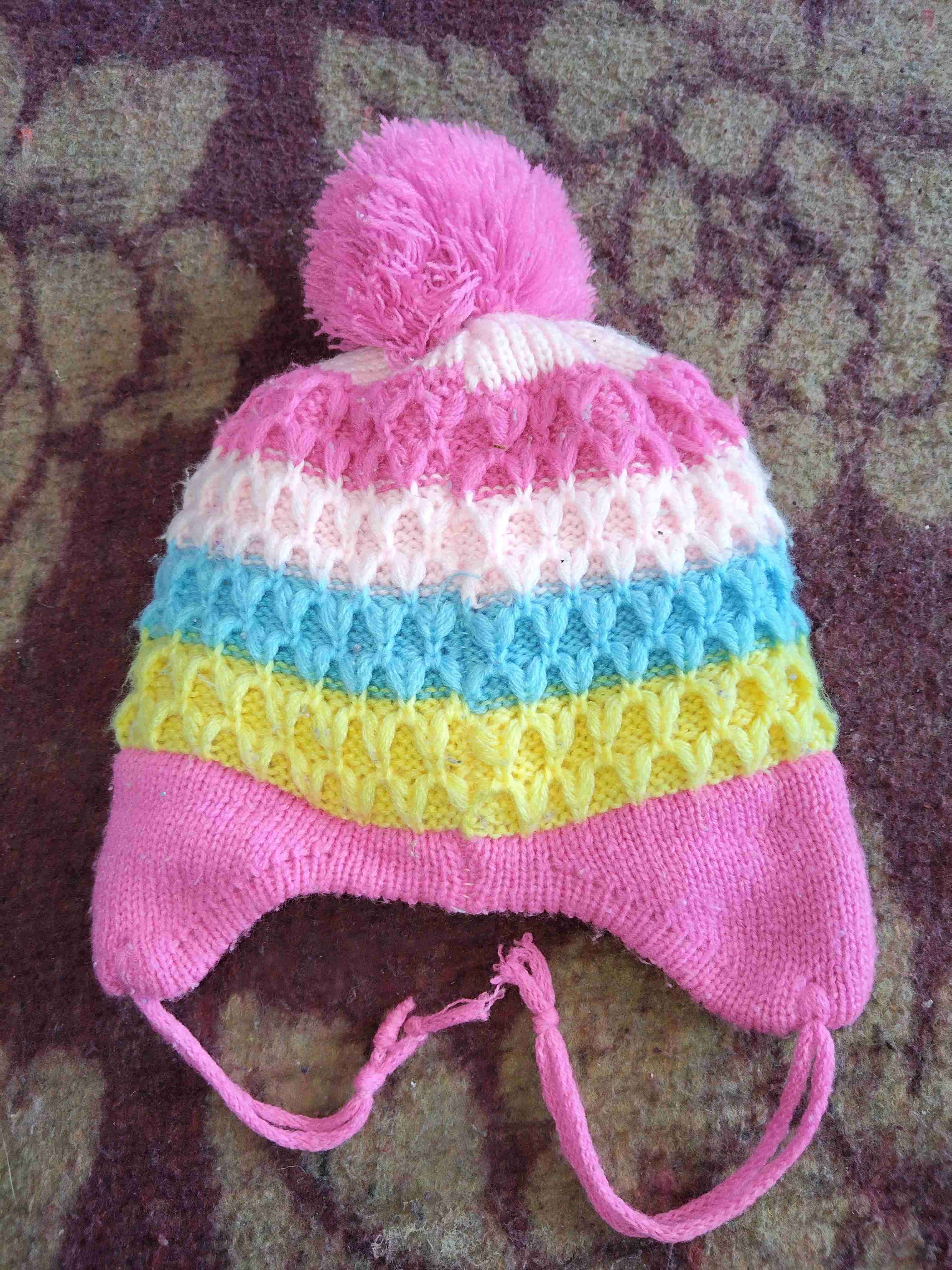 Gorro infantil arcoíris con orejas - miniatura 2