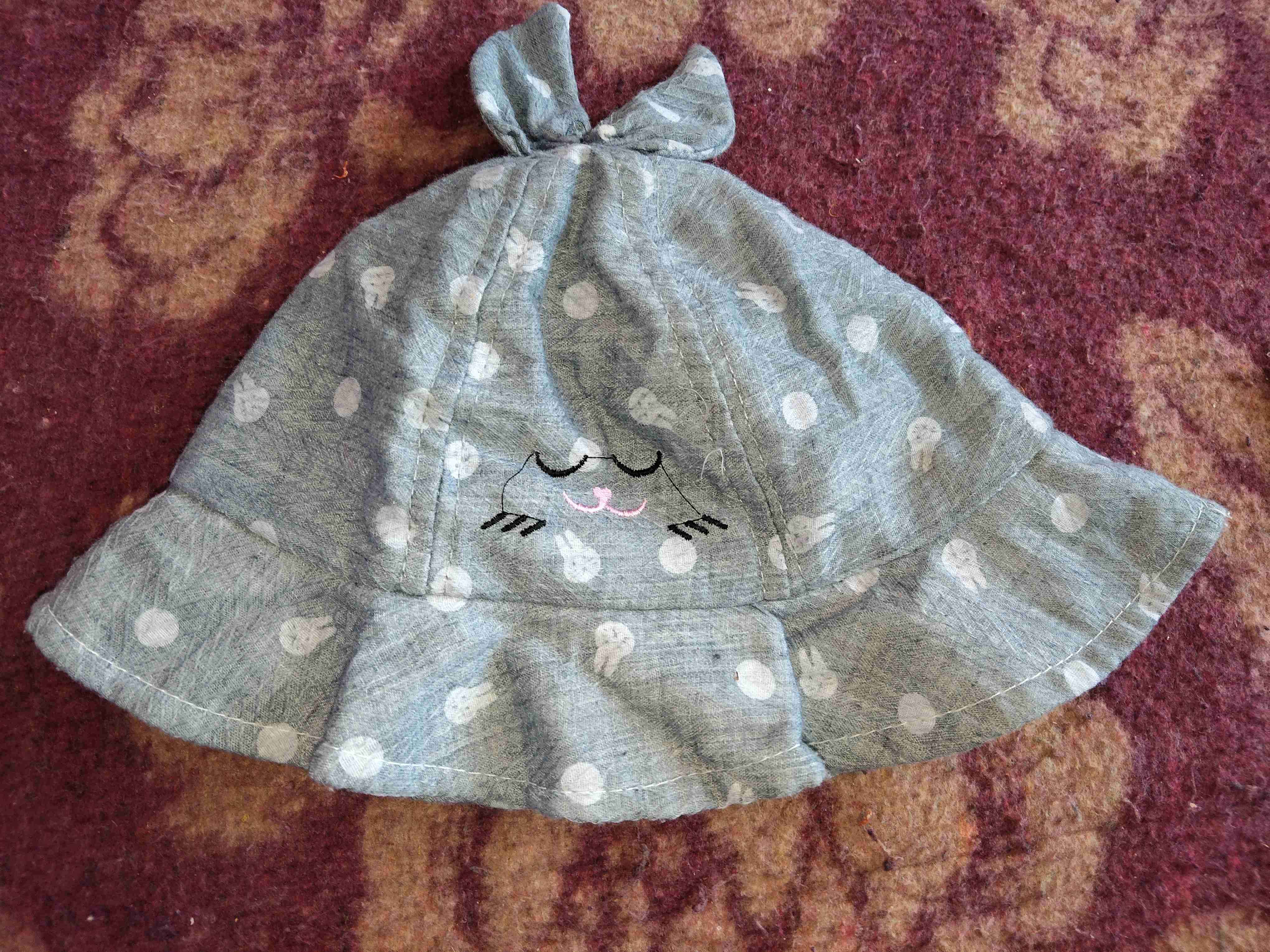 Sombrero infantil gris