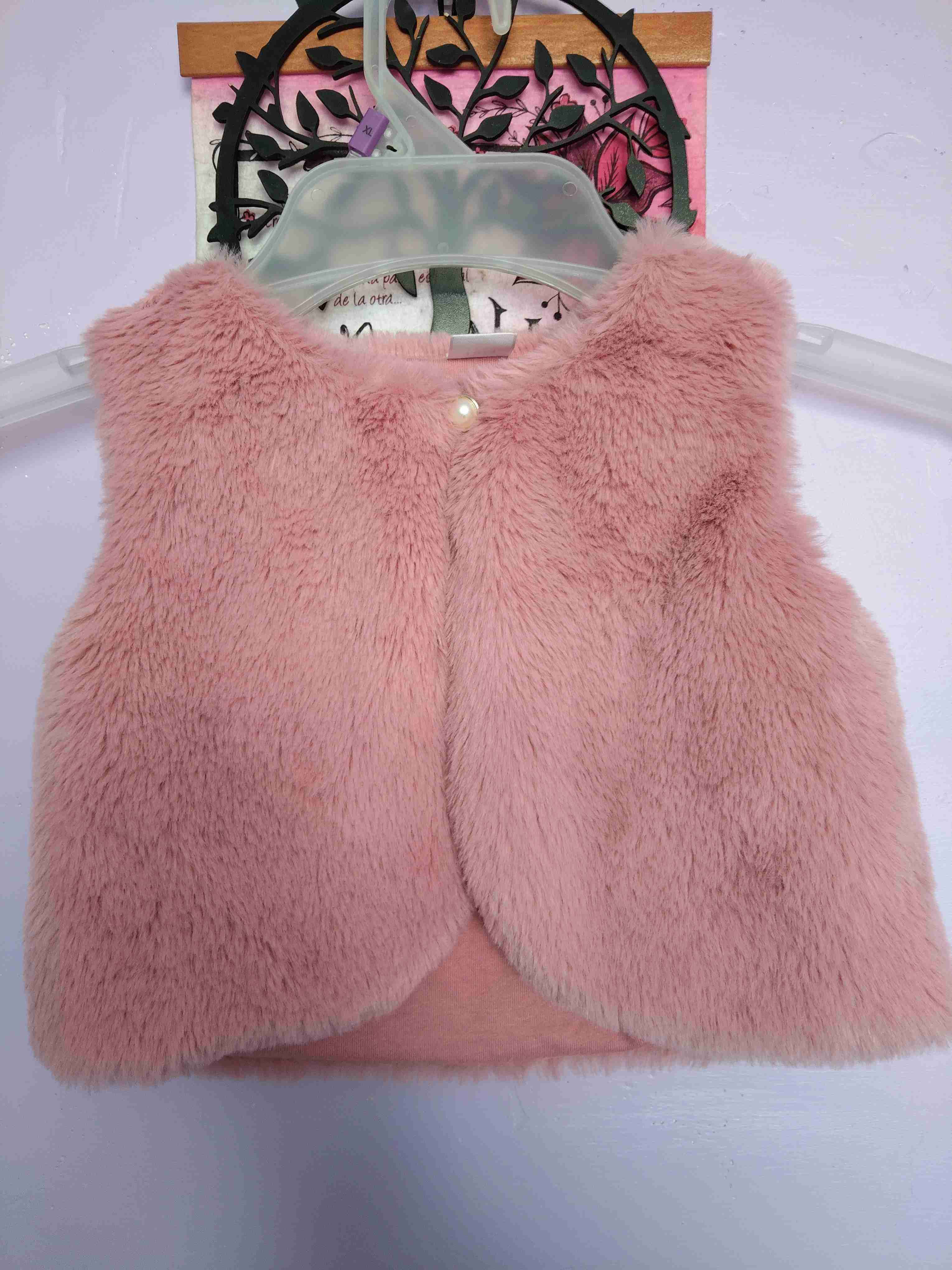 Chaleco de piel sintética rosado - miniatura 4