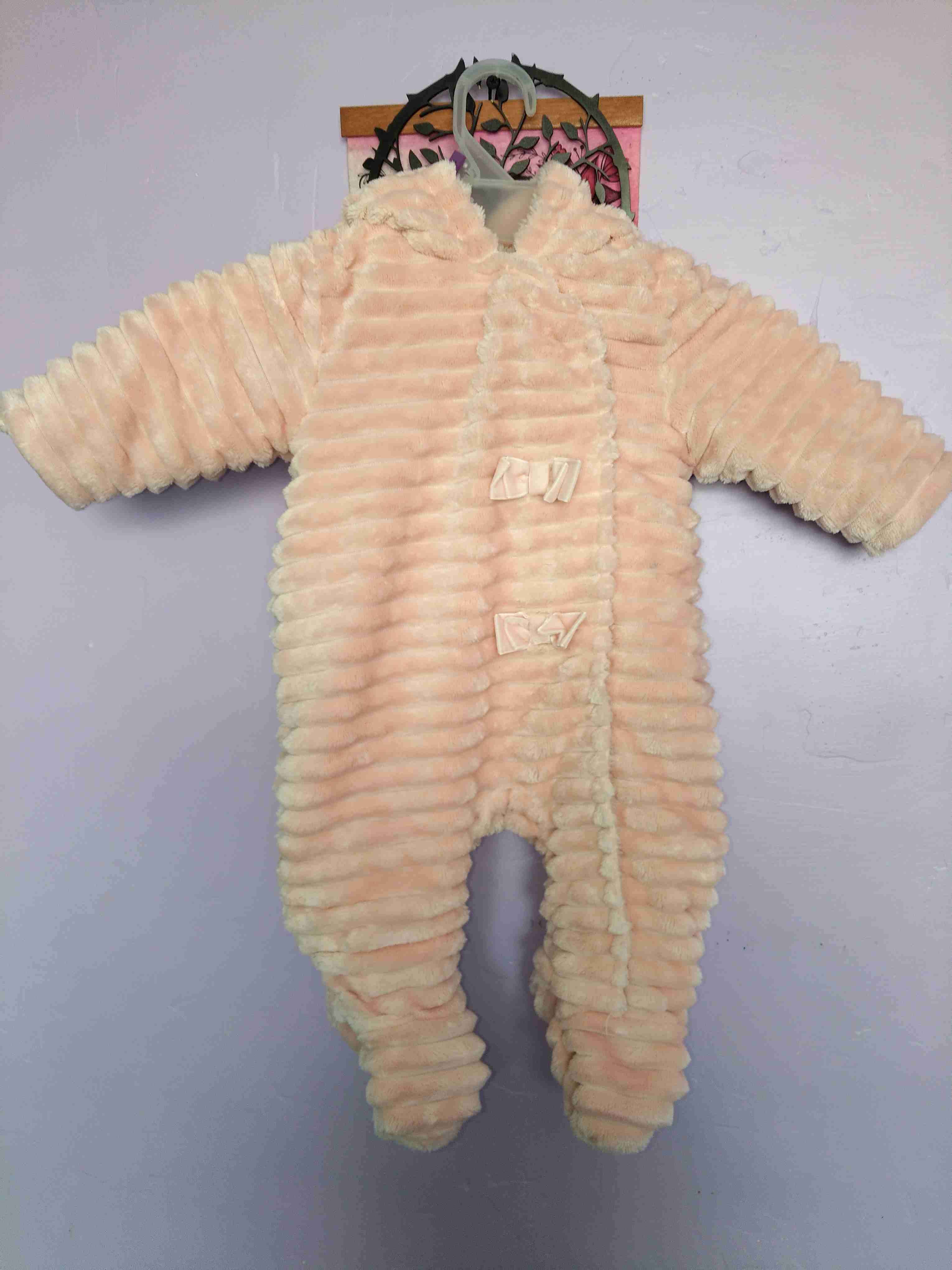 Pijama peludo para bebé rosado