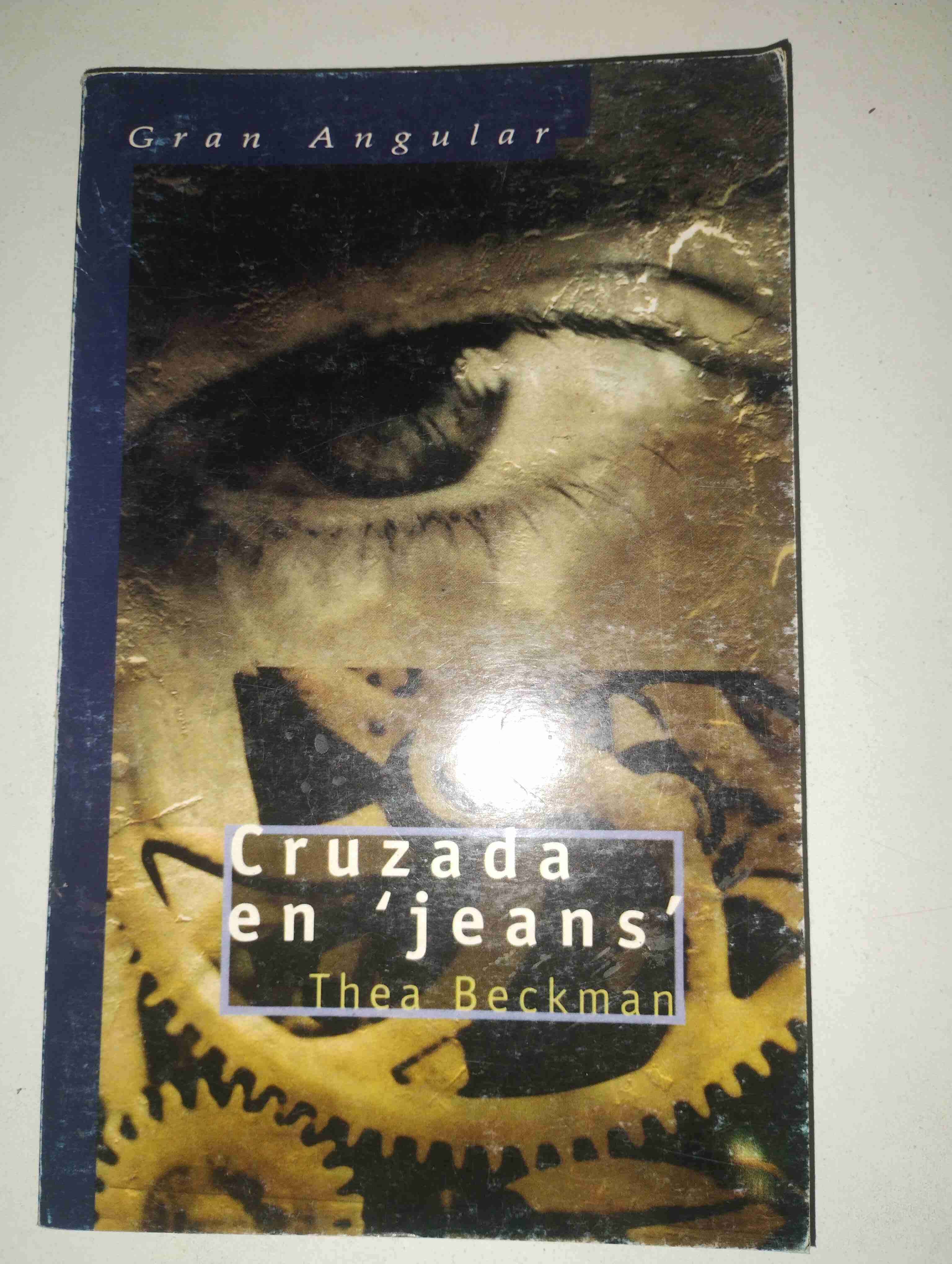 Libro 'Cruzada en Jeans'
