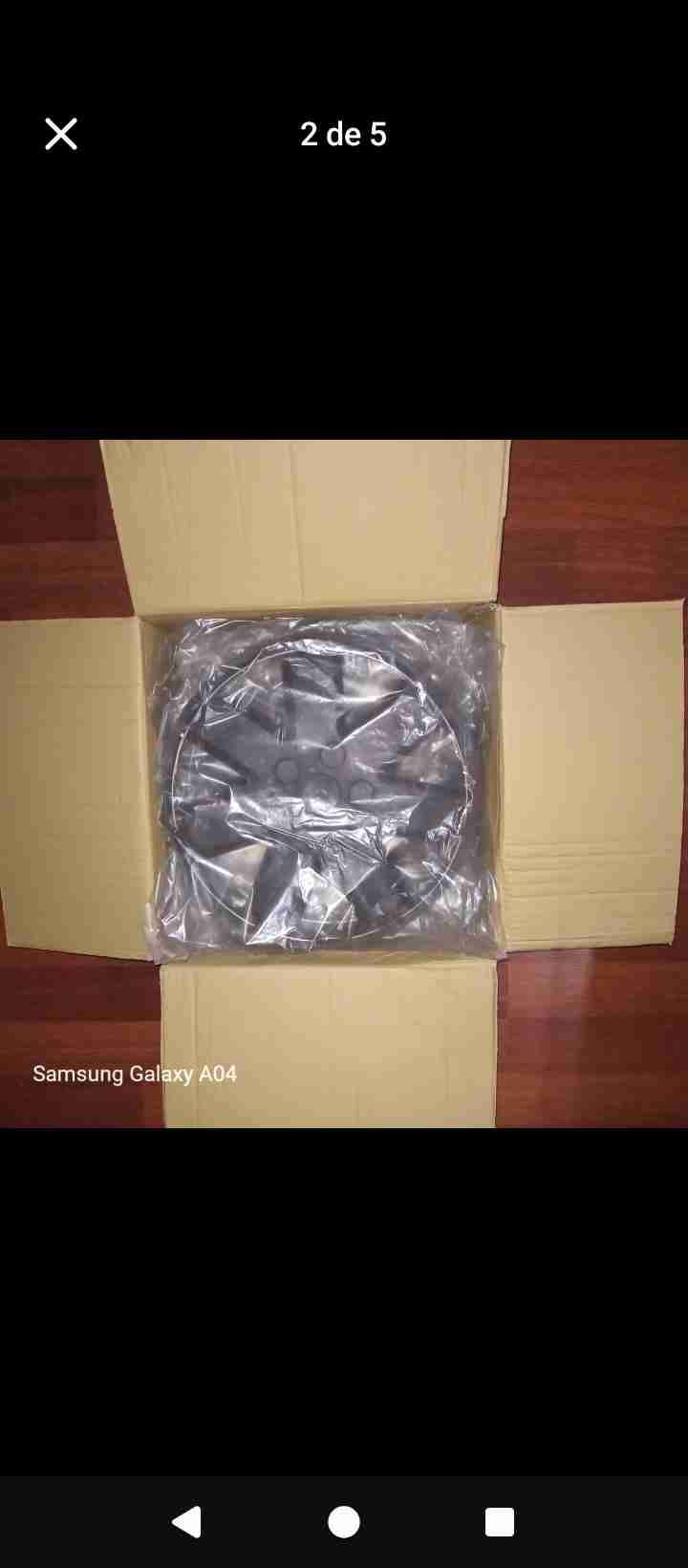 Tapas de ruedas de auto plateadas aro 16" - miniatura 4