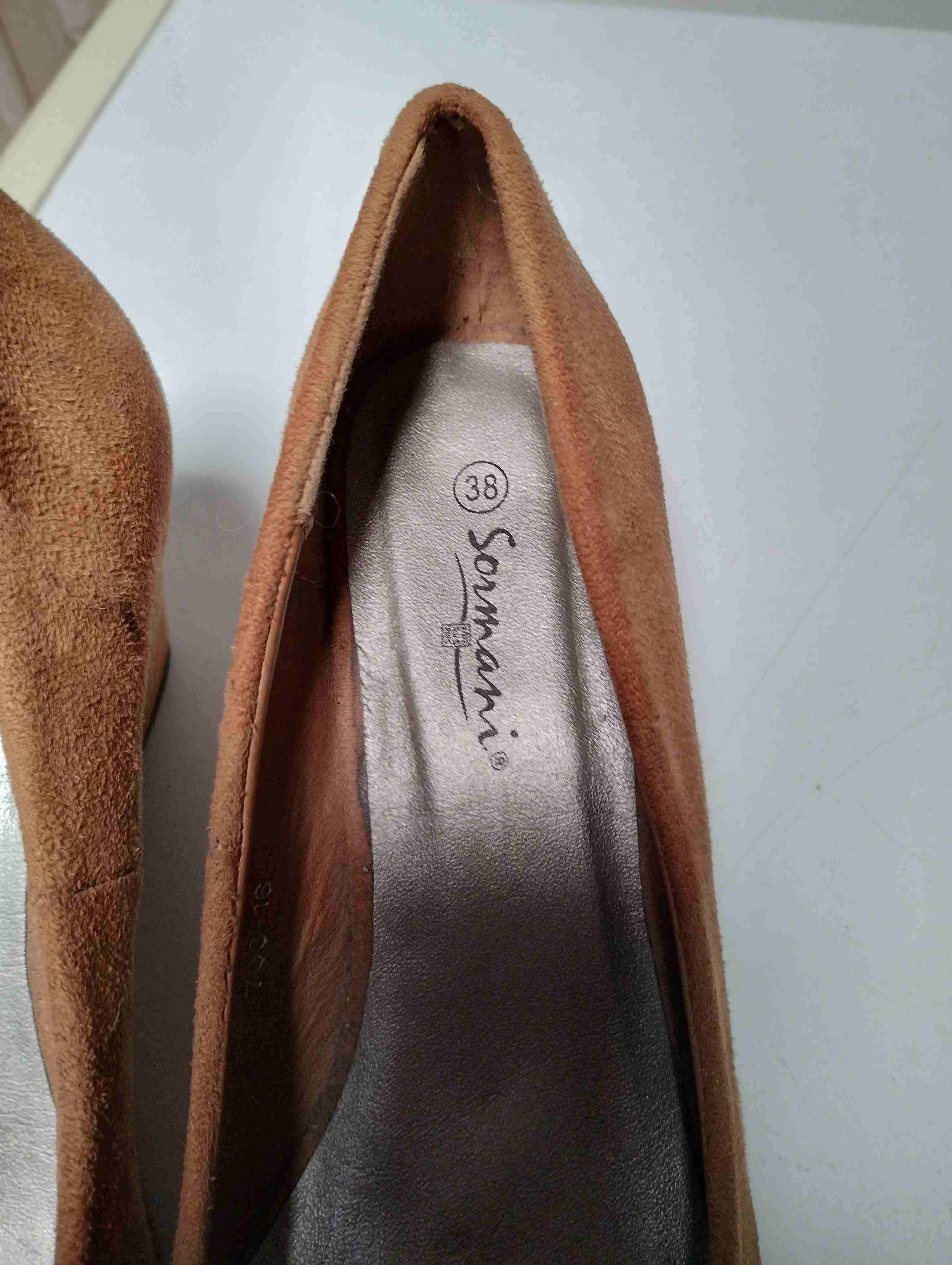 Zapatos de cuña marrones - miniatura 4